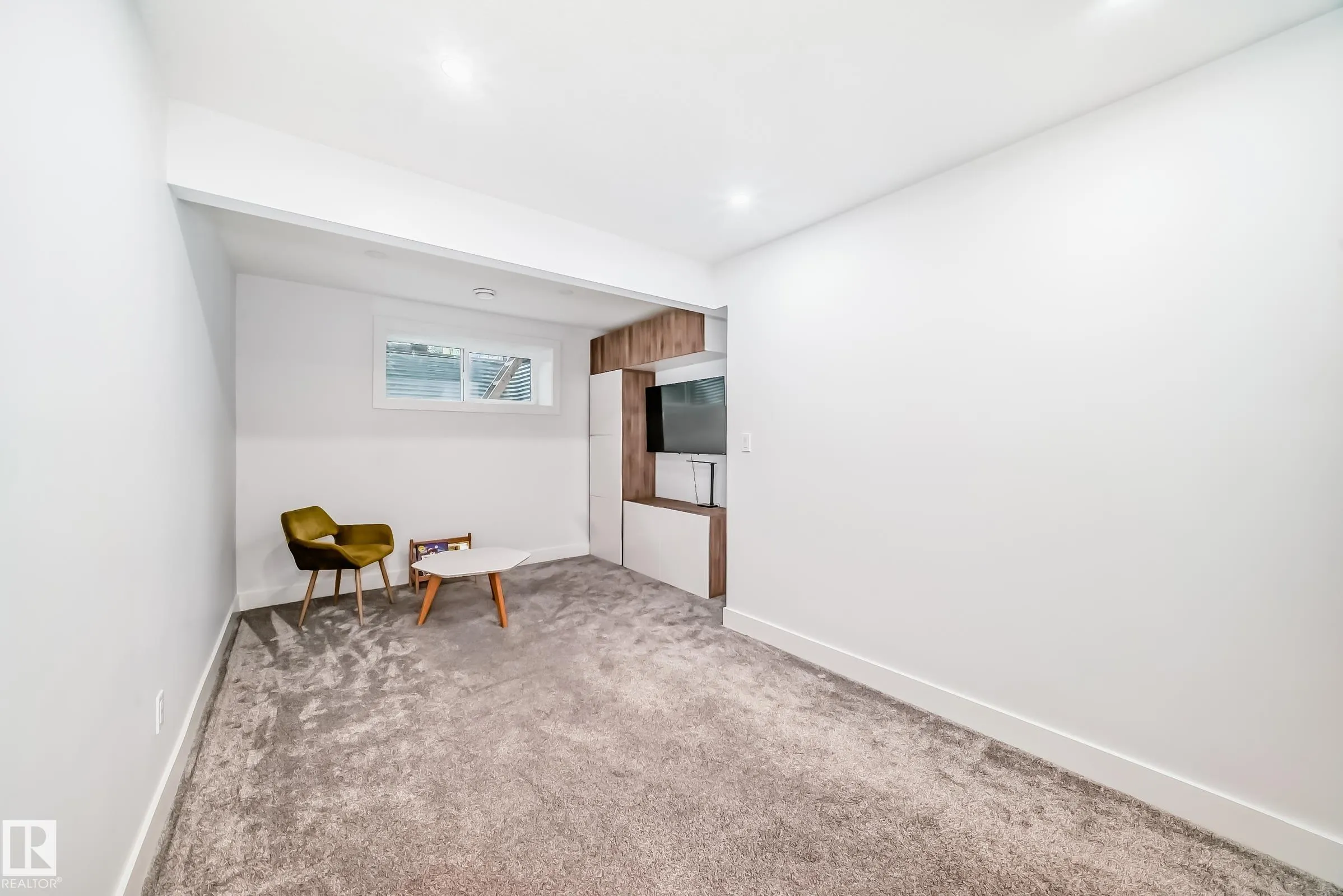 29 PETER Street