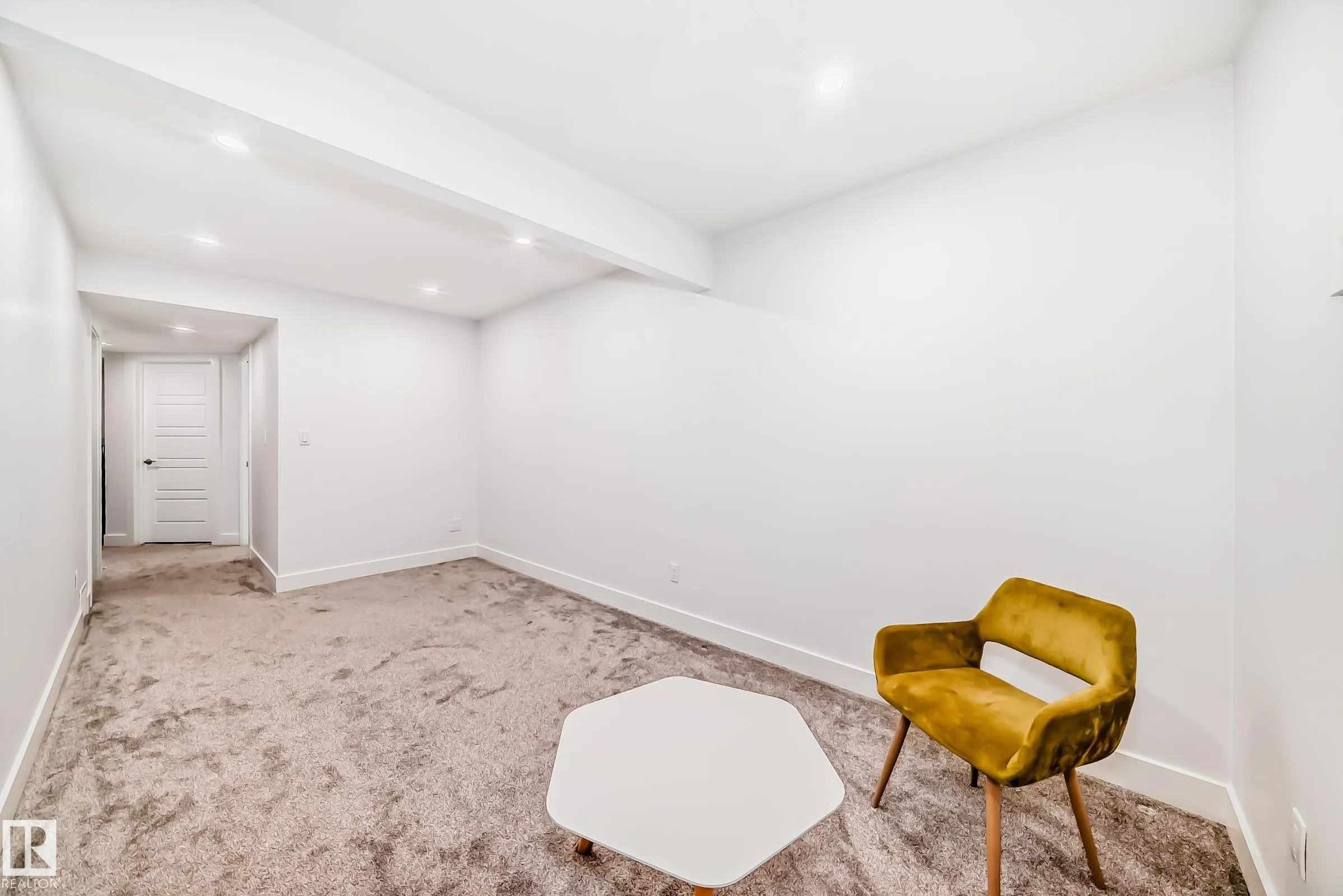 29 PETER Street