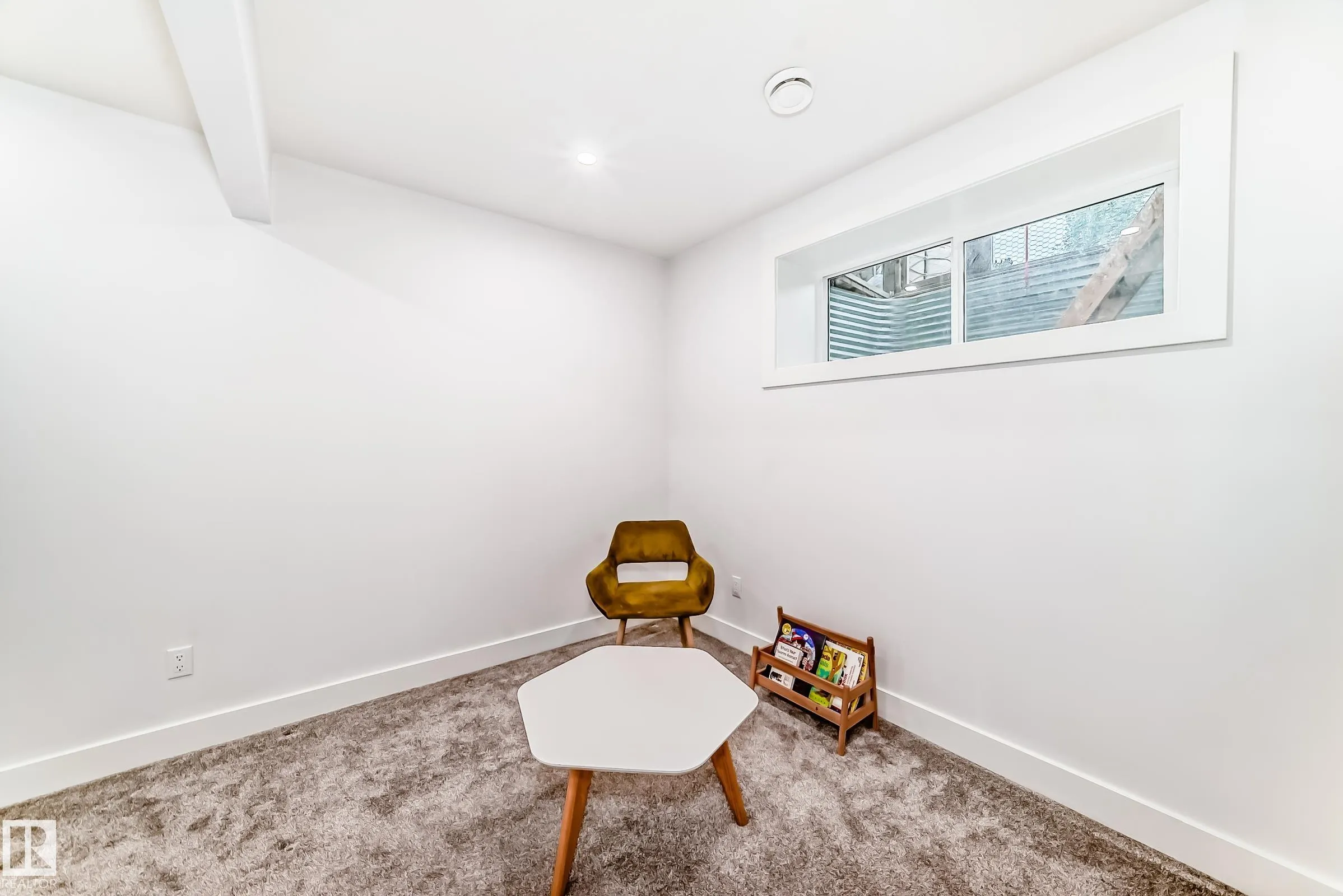 29 PETER Street