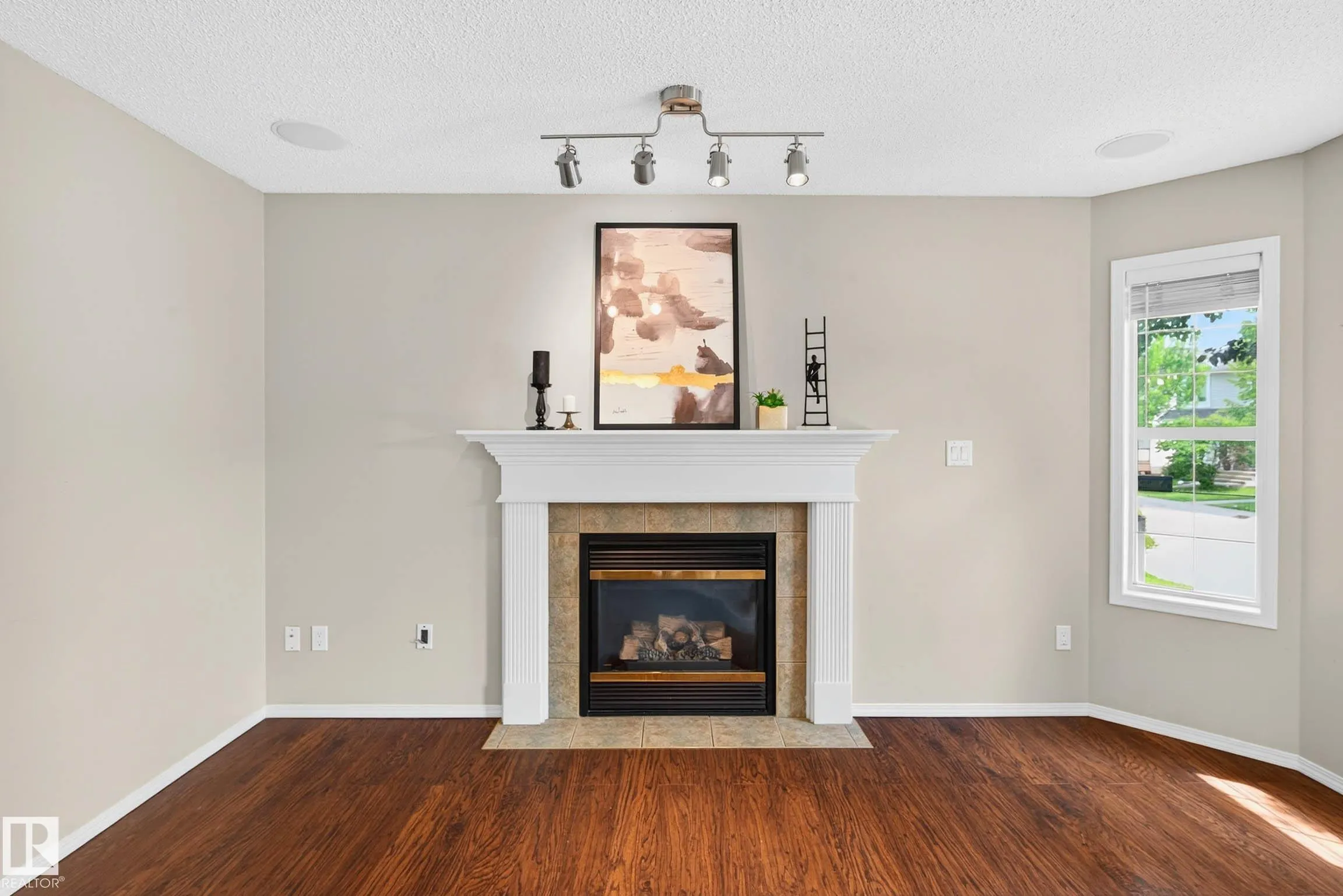 1338 GRANT Way