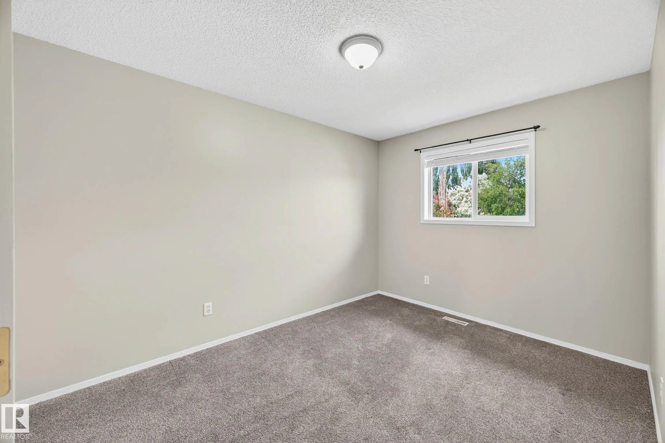 1338 GRANT Way