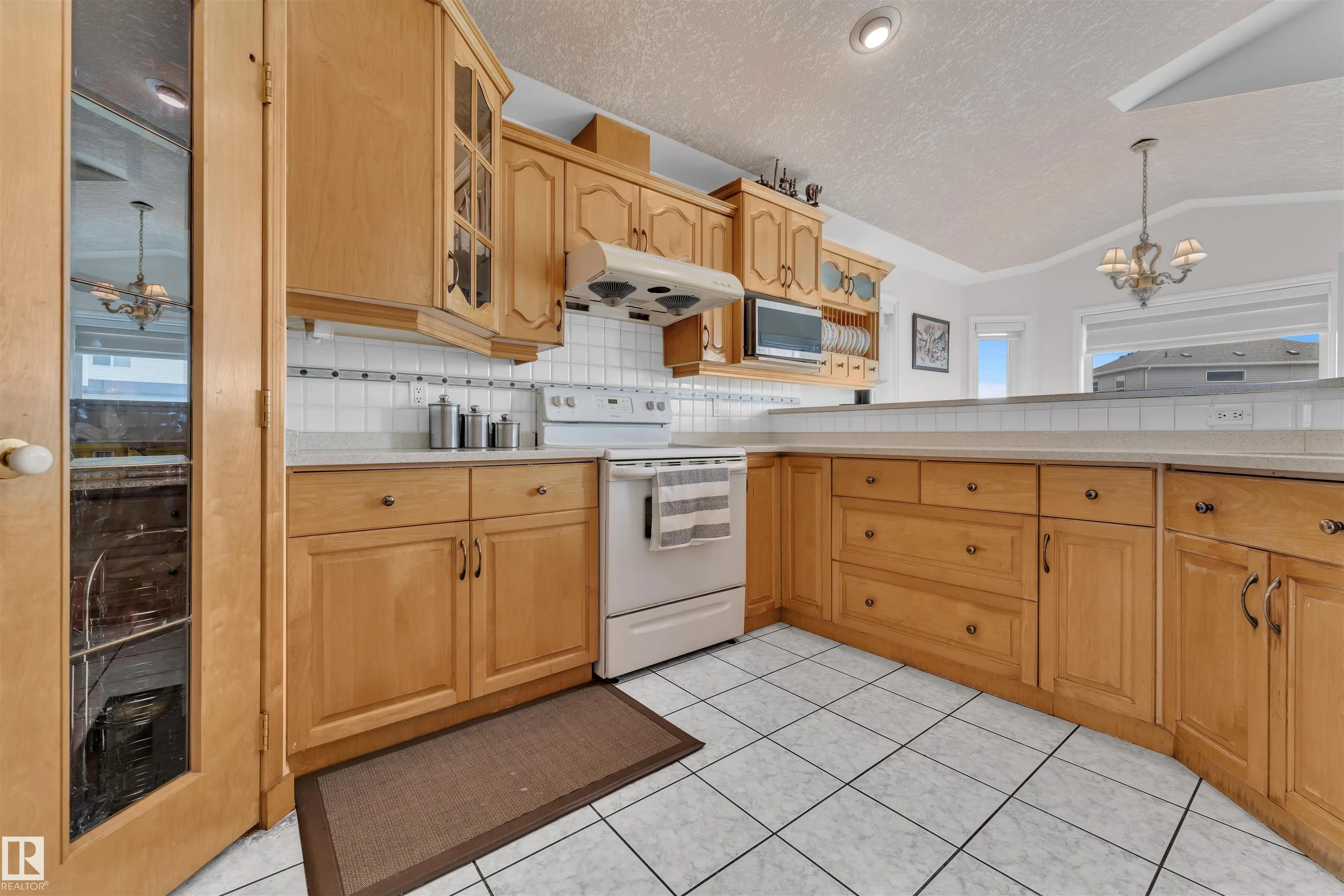 723 KIRKNESS Road