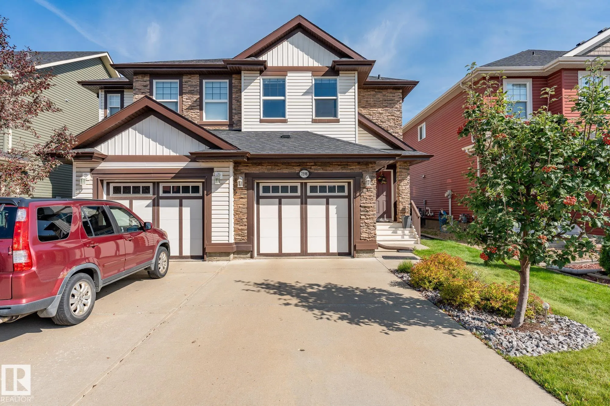 7598 ELLESMERE Way