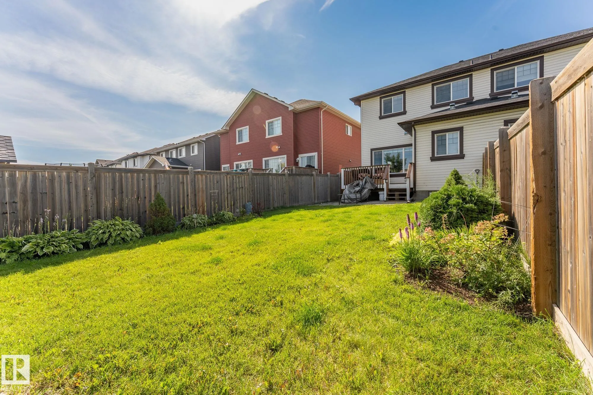 7598 ELLESMERE Way