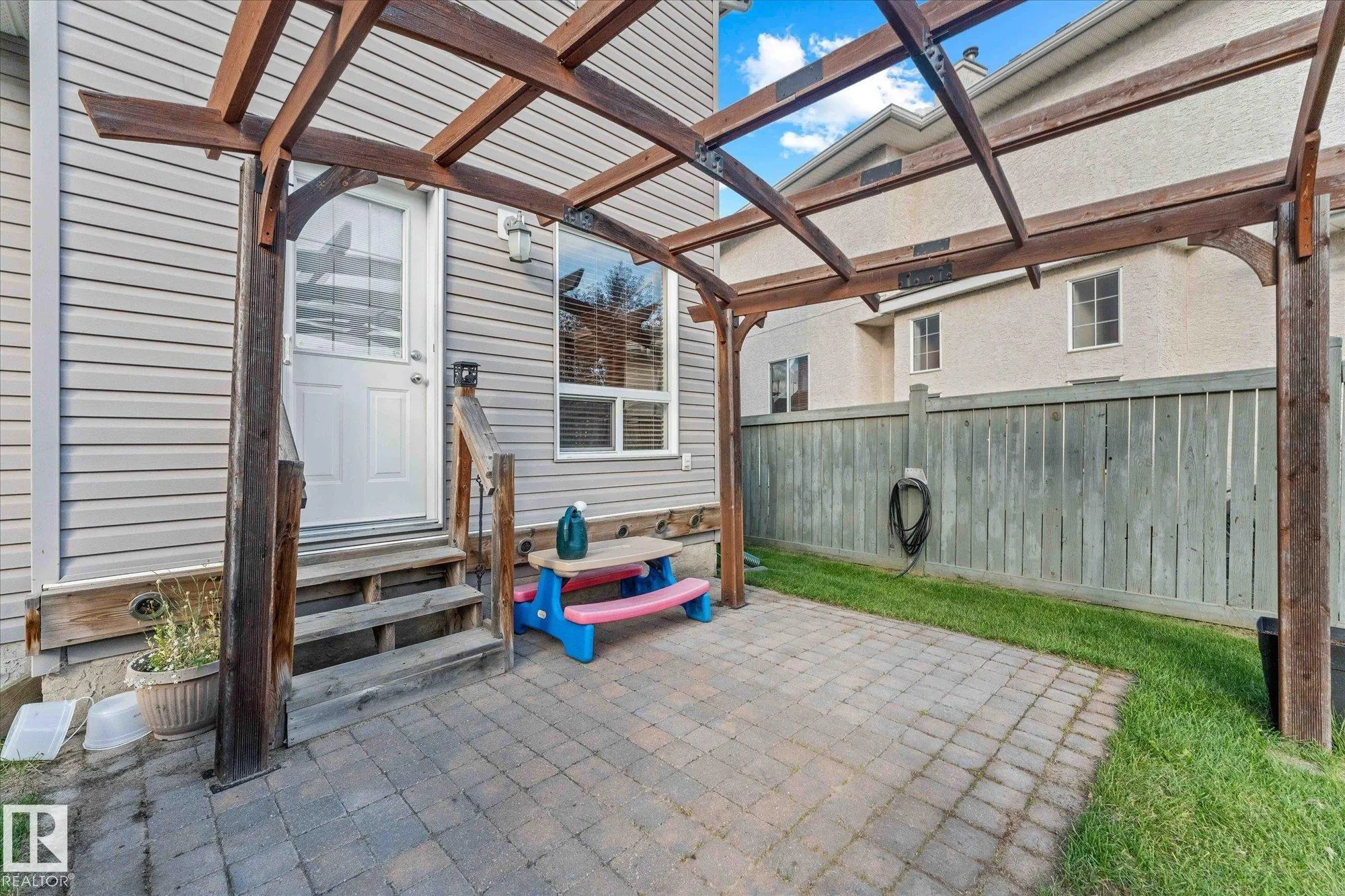 121 CASTLE Drive