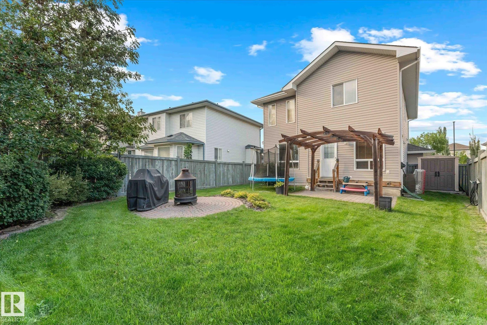 121 CASTLE Drive