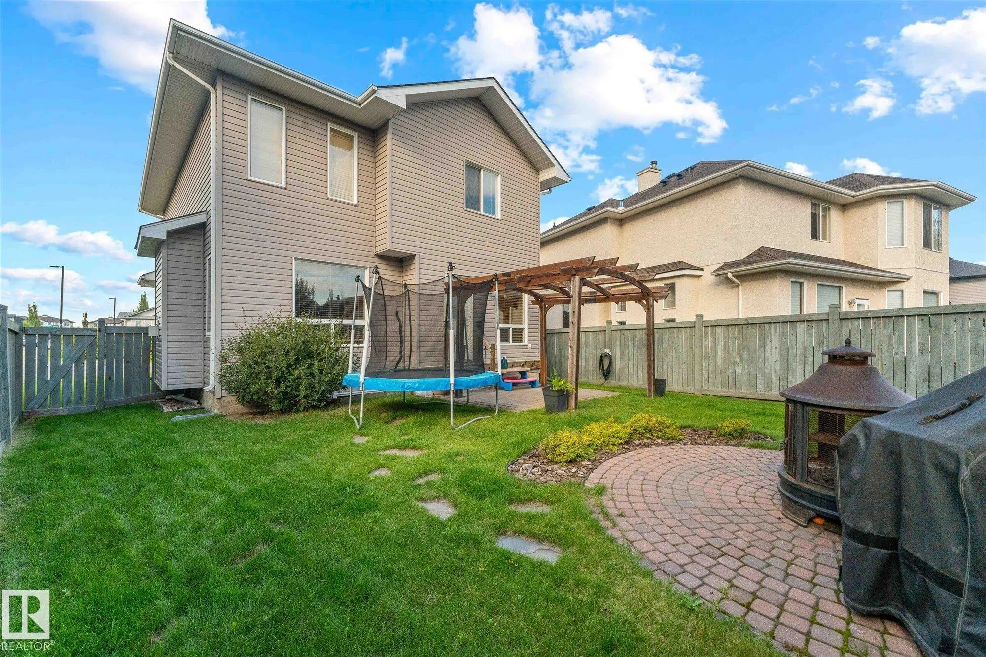 121 CASTLE Drive