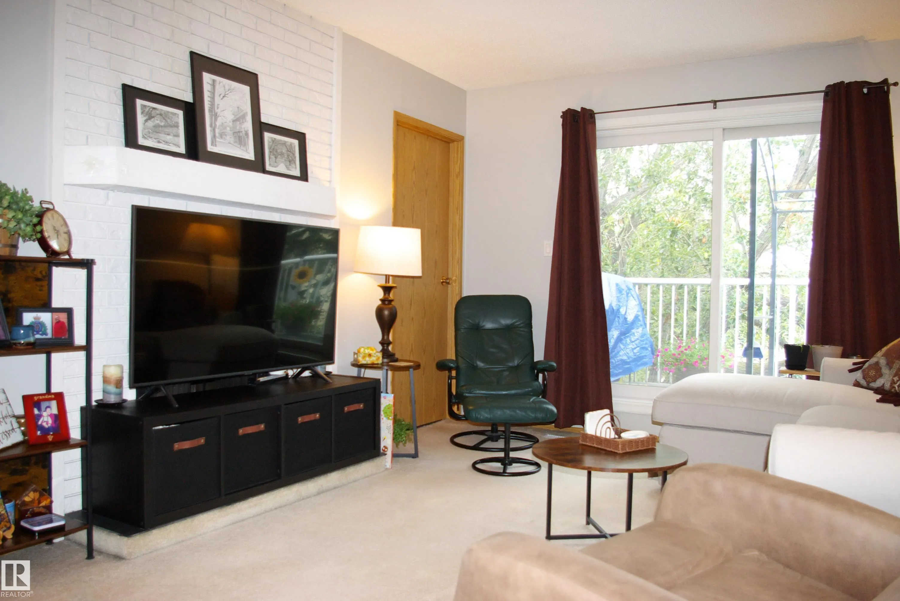 60 ALPINE Place