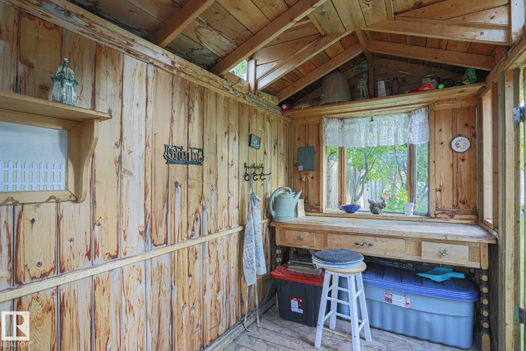128 BROOKWOOD Drive