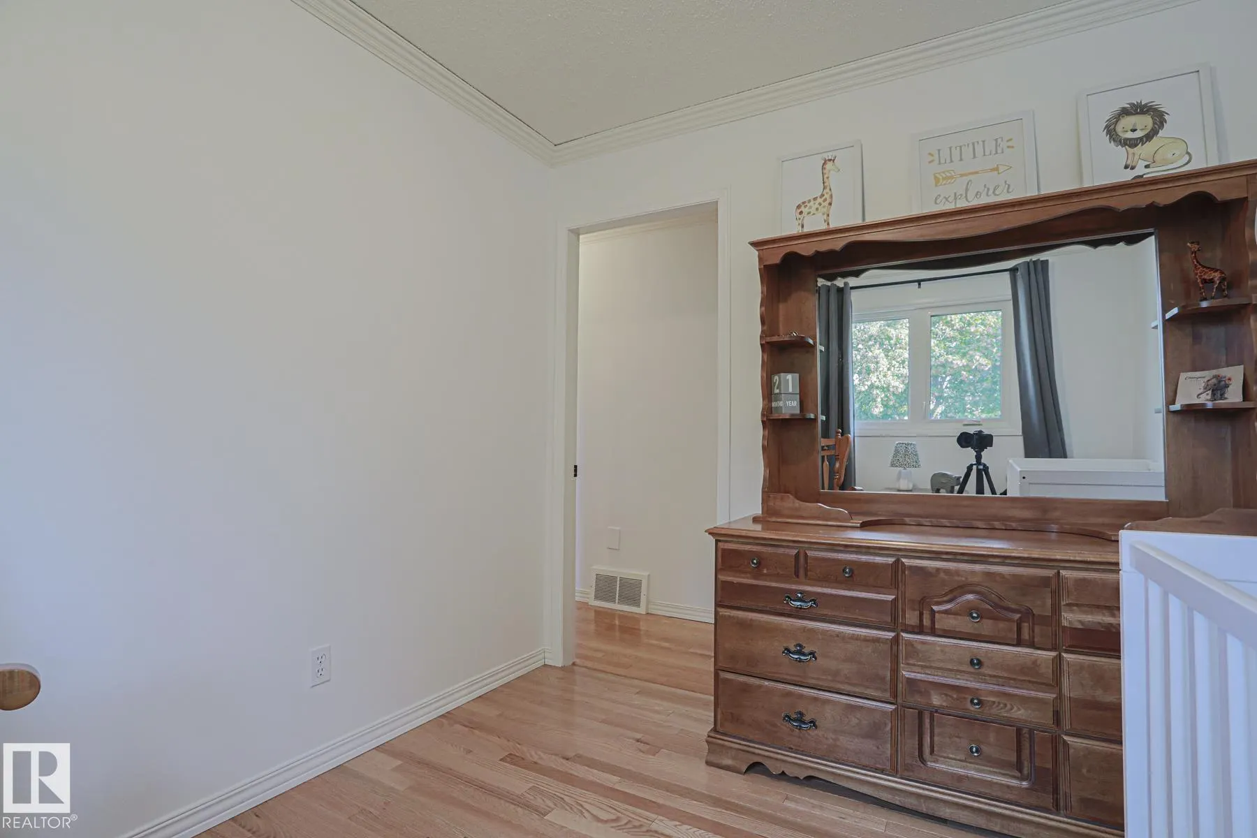 128 BROOKWOOD Drive