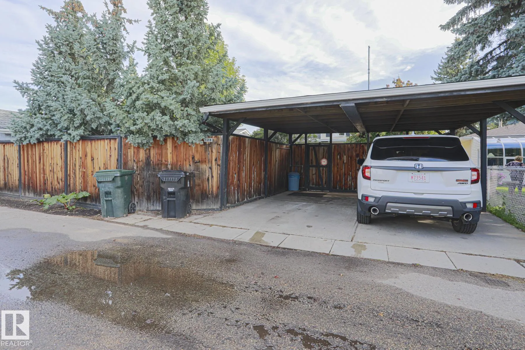 128 BROOKWOOD Drive