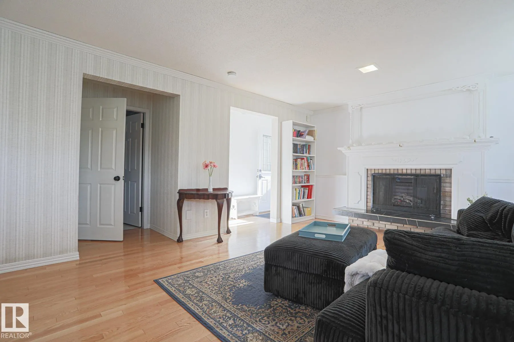 128 BROOKWOOD Drive