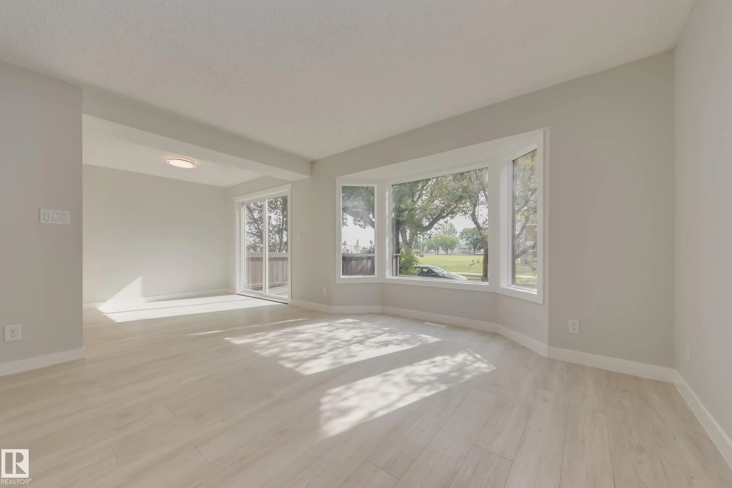 12430 85 Street