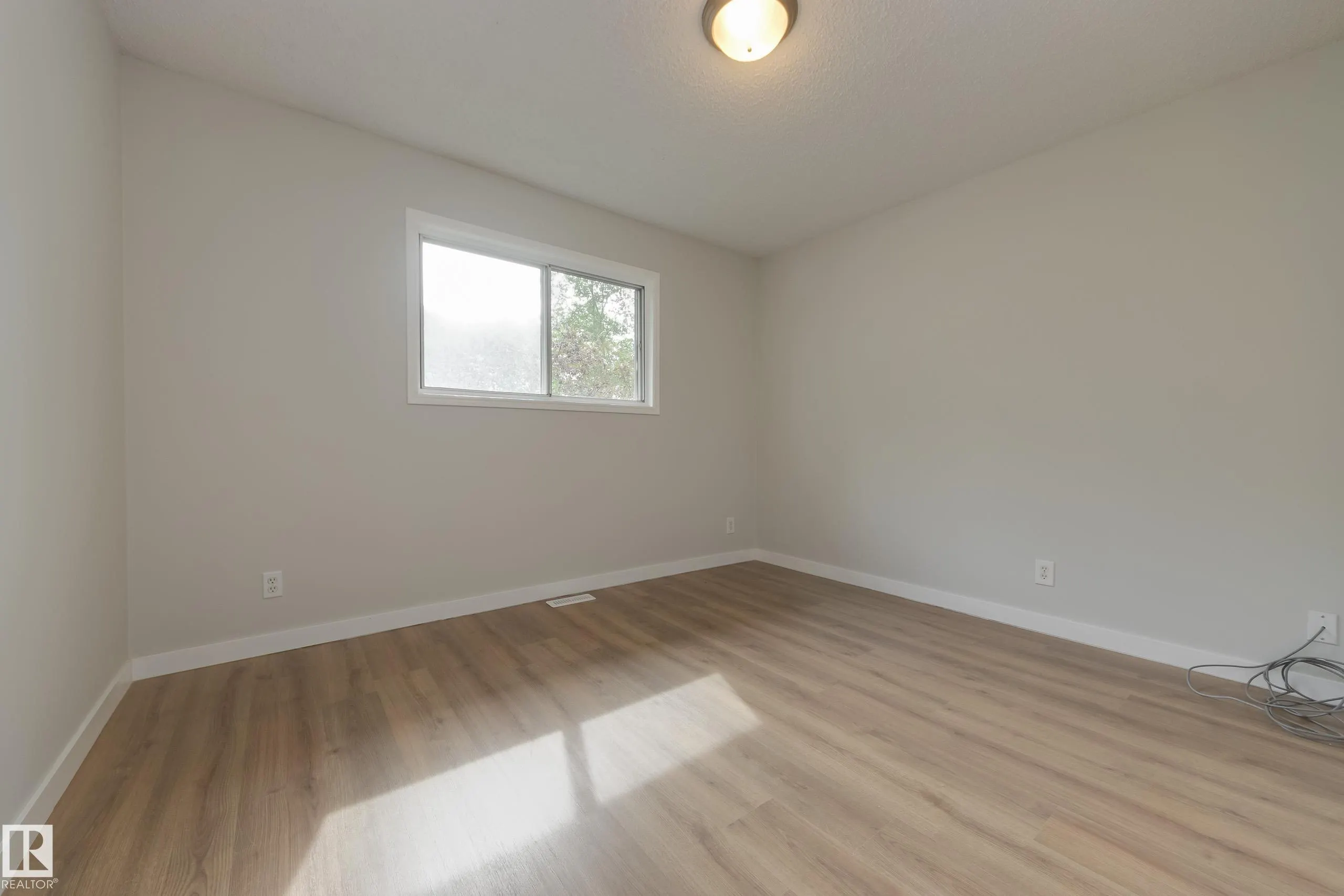 12430 85 Street