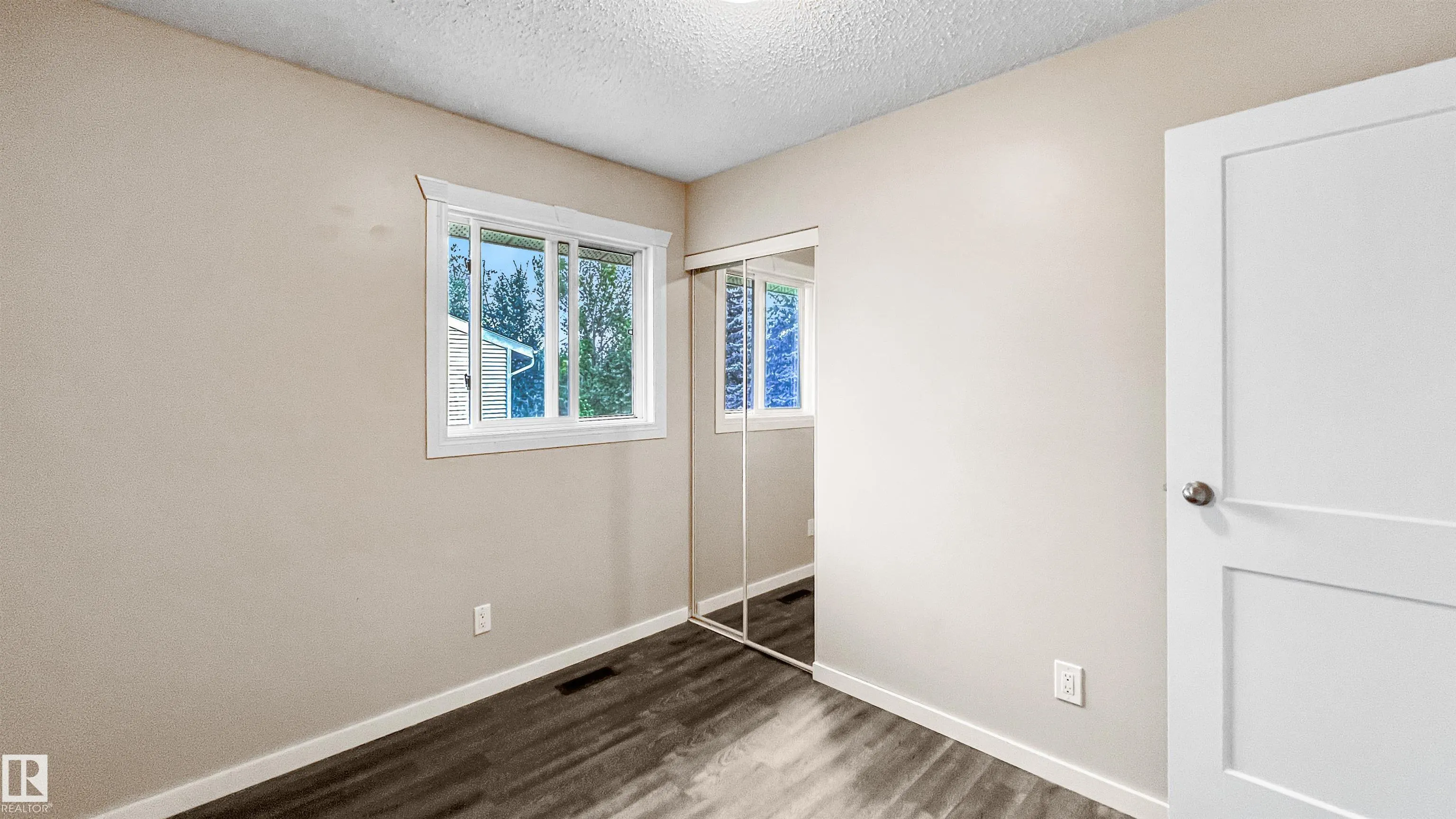 11 ATHABASCA Acres
