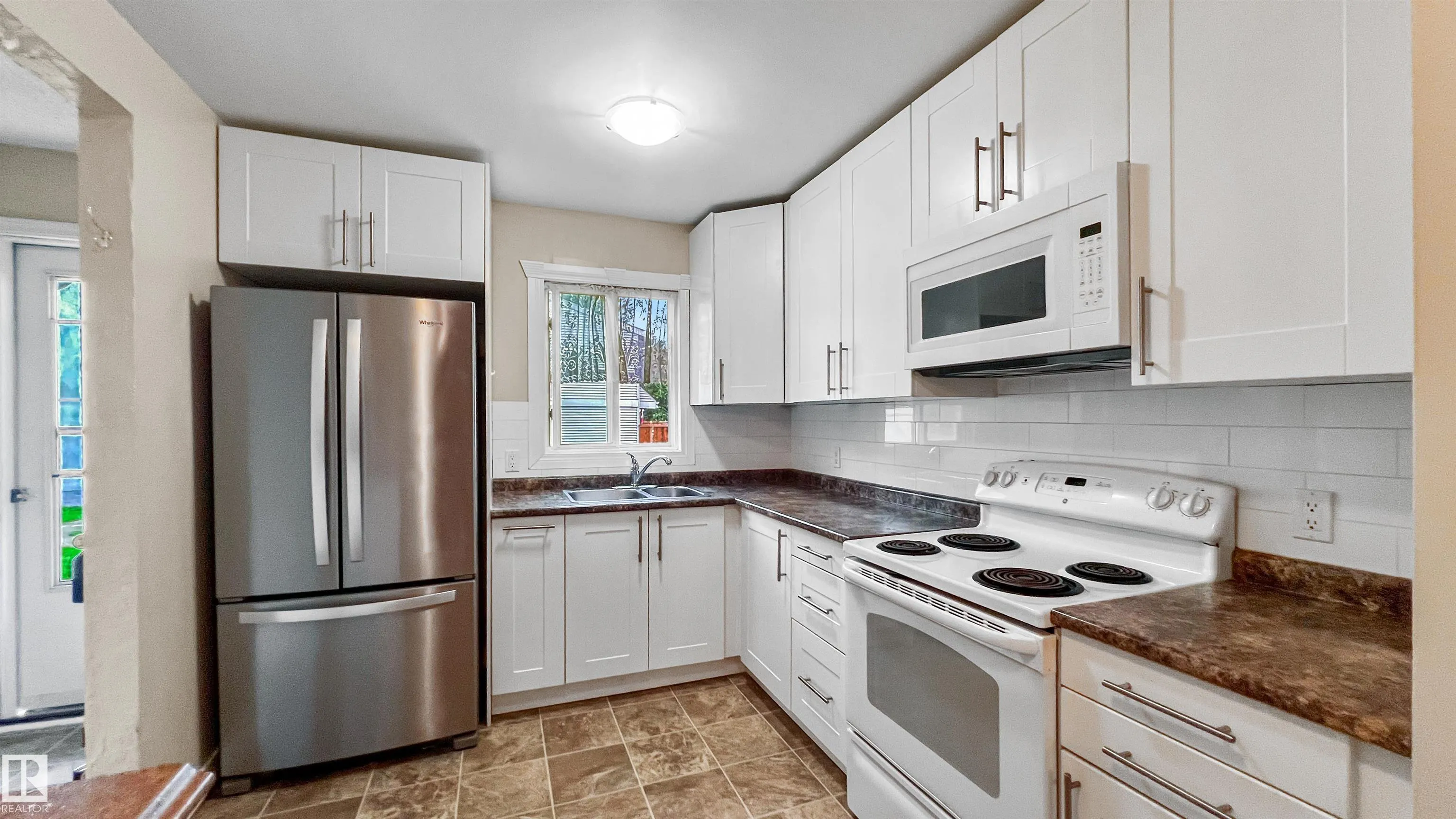 11 ATHABASCA Acres