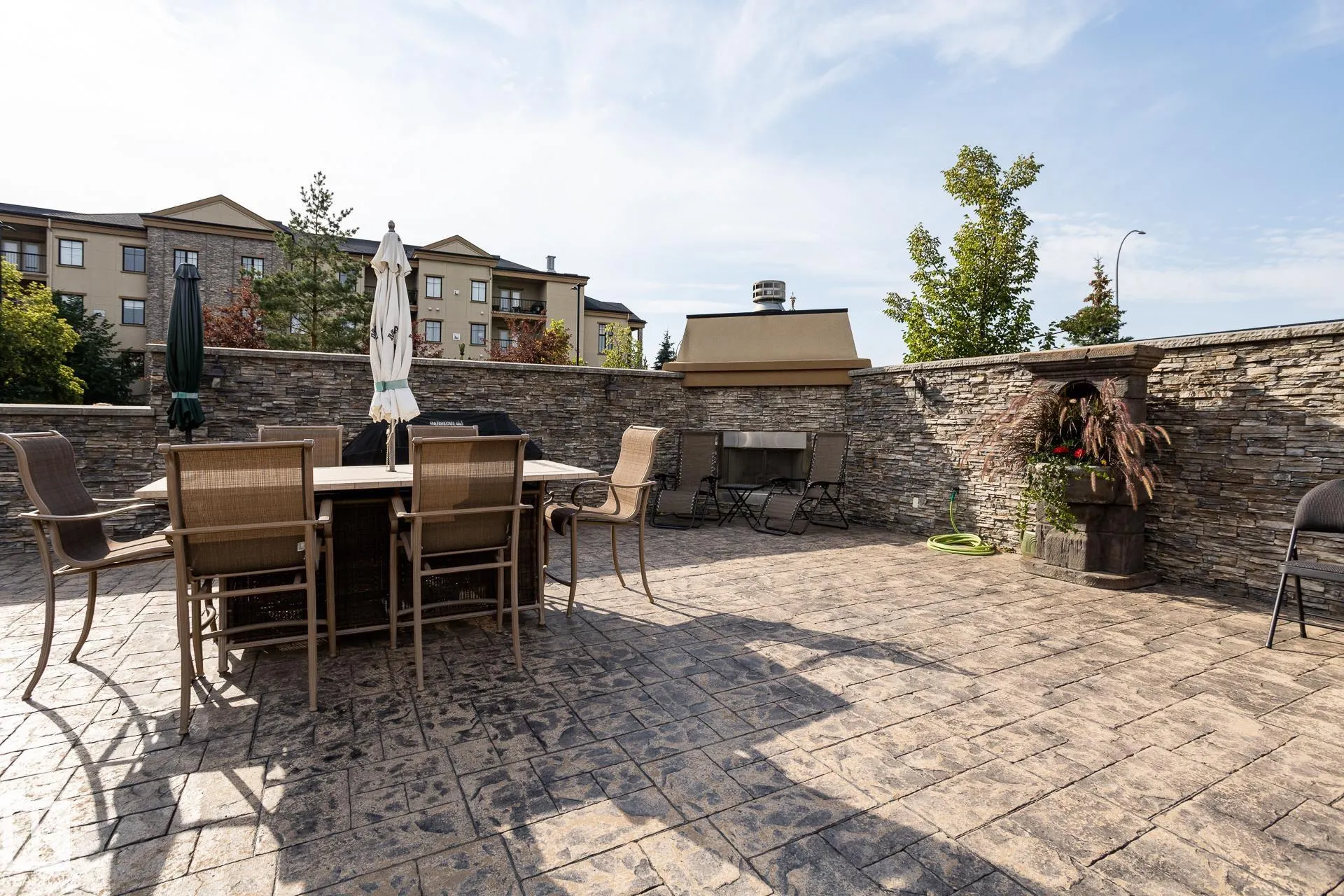 160 MAGRATH Road