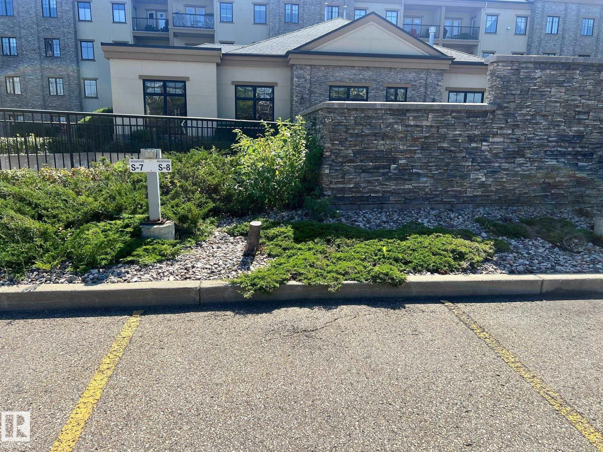160 MAGRATH Road