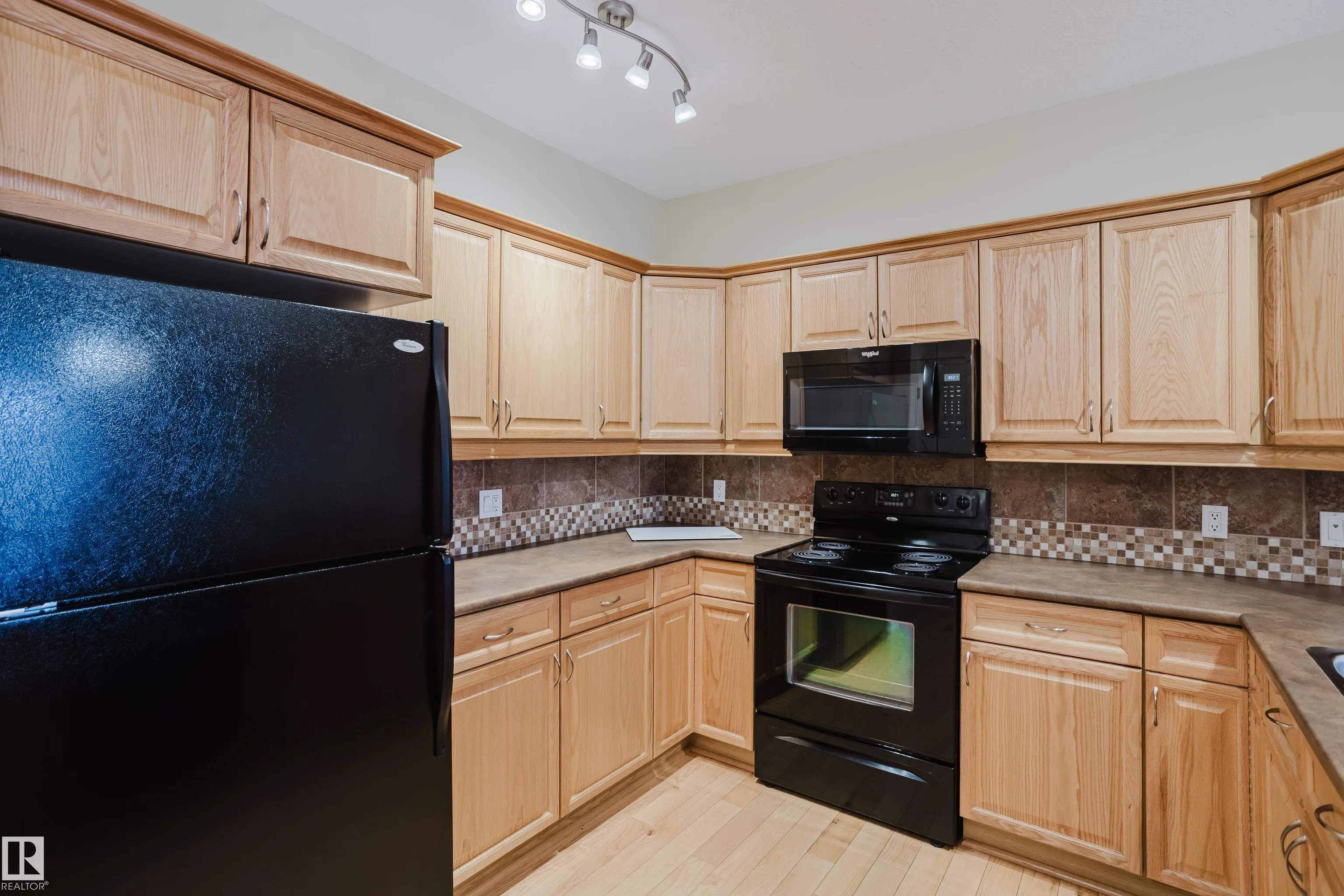 160 MAGRATH Road