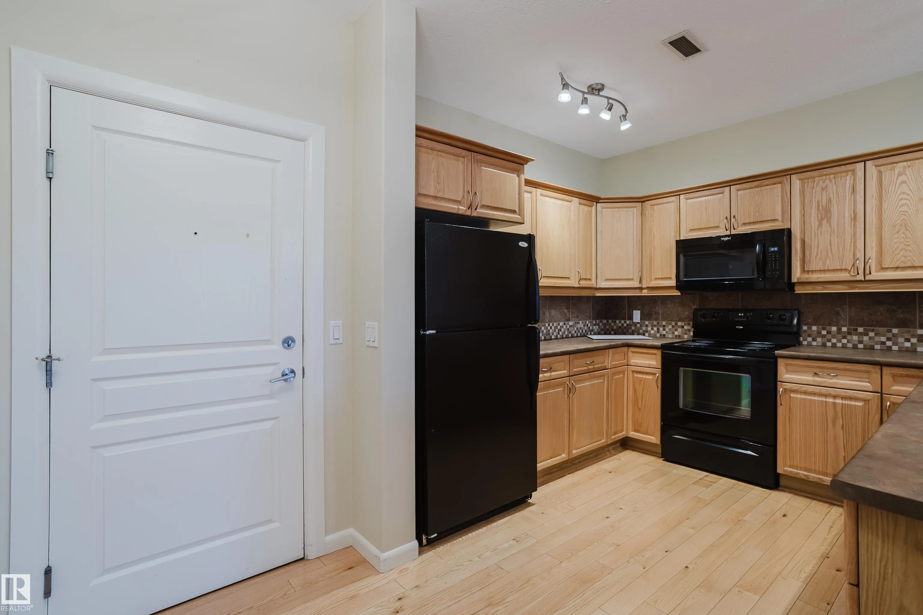160 MAGRATH Road