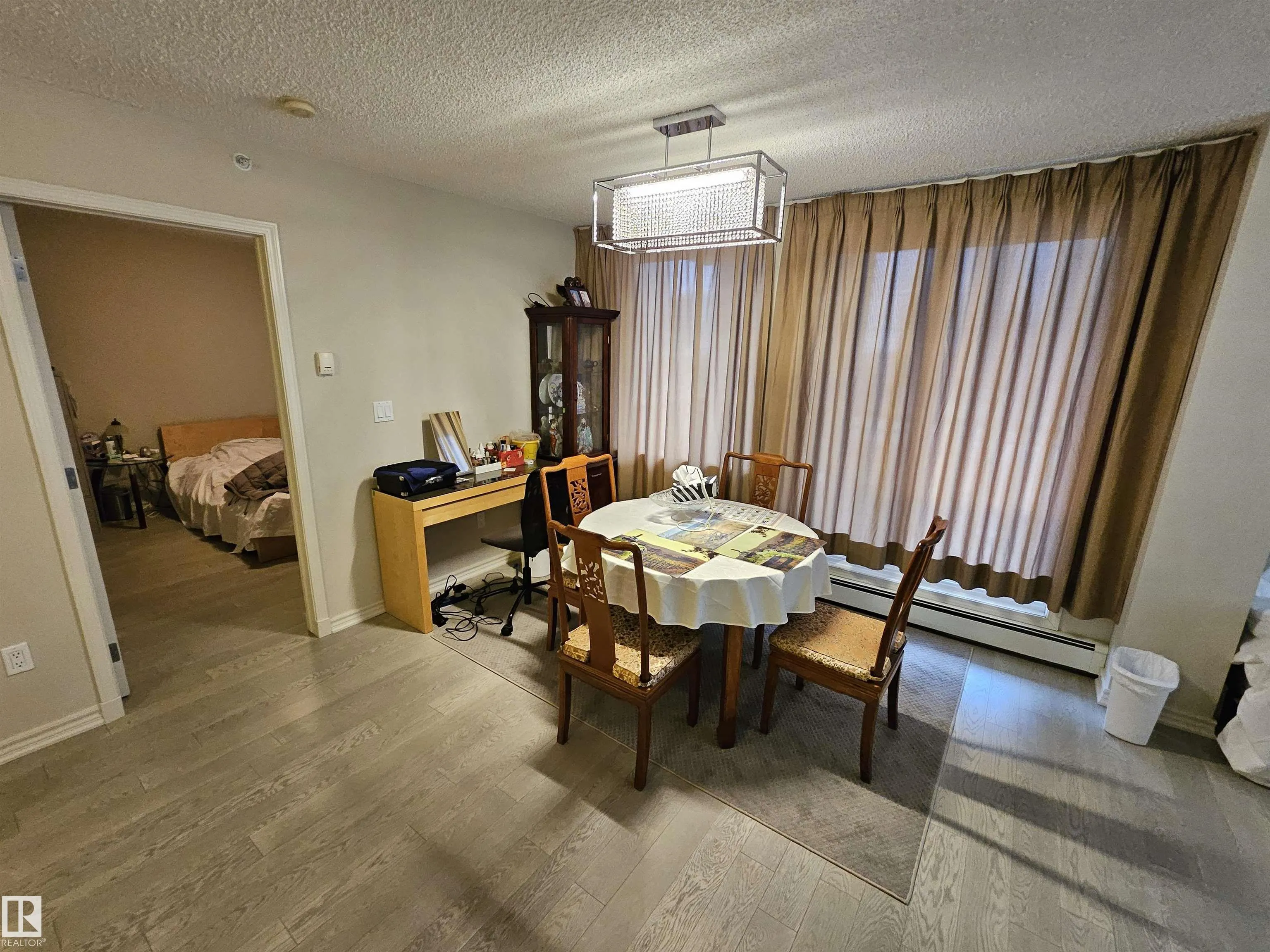 10180 104 Street
