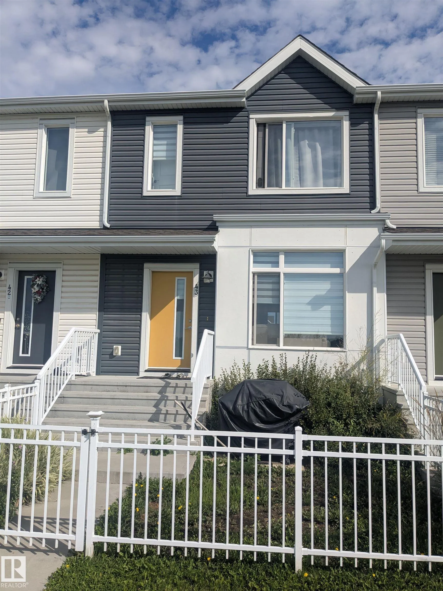215 SADDLEBACK Road