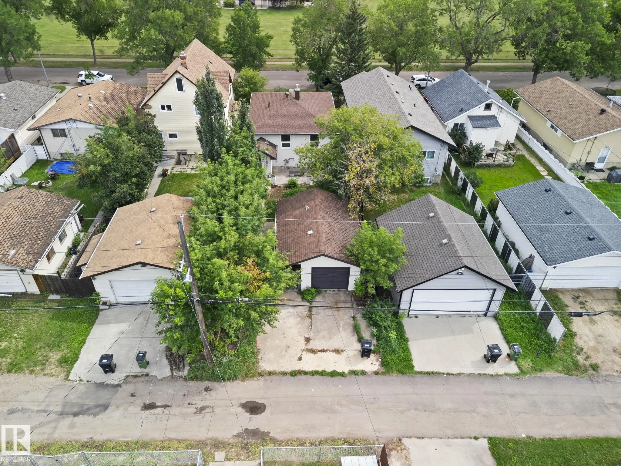 12822 70 Street