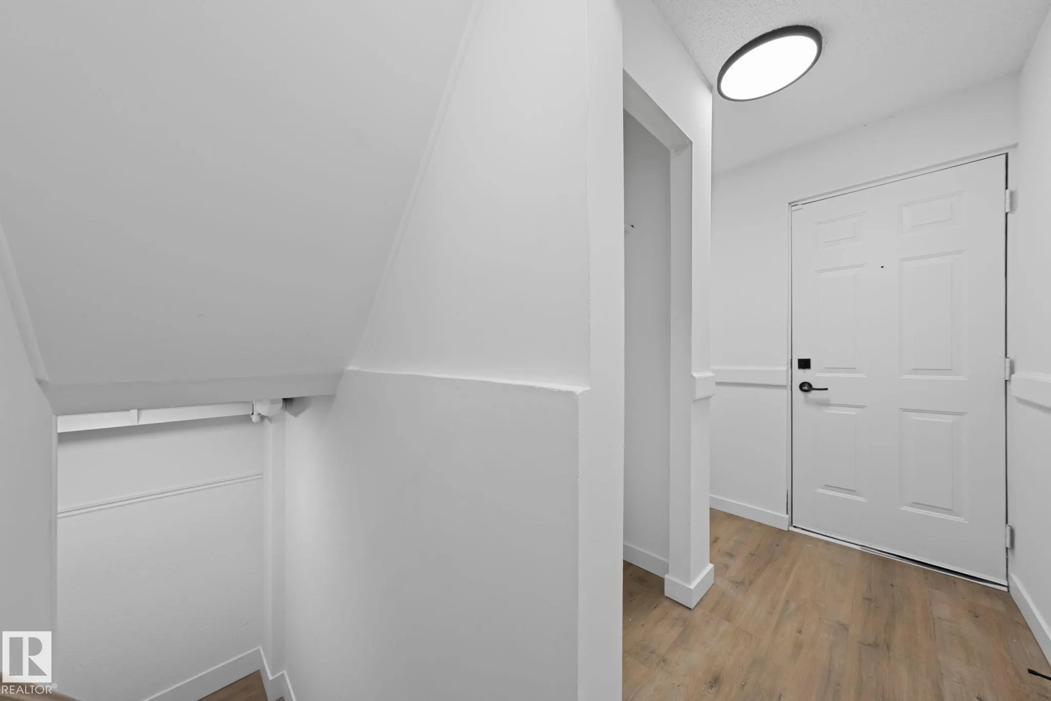 12822 70 Street