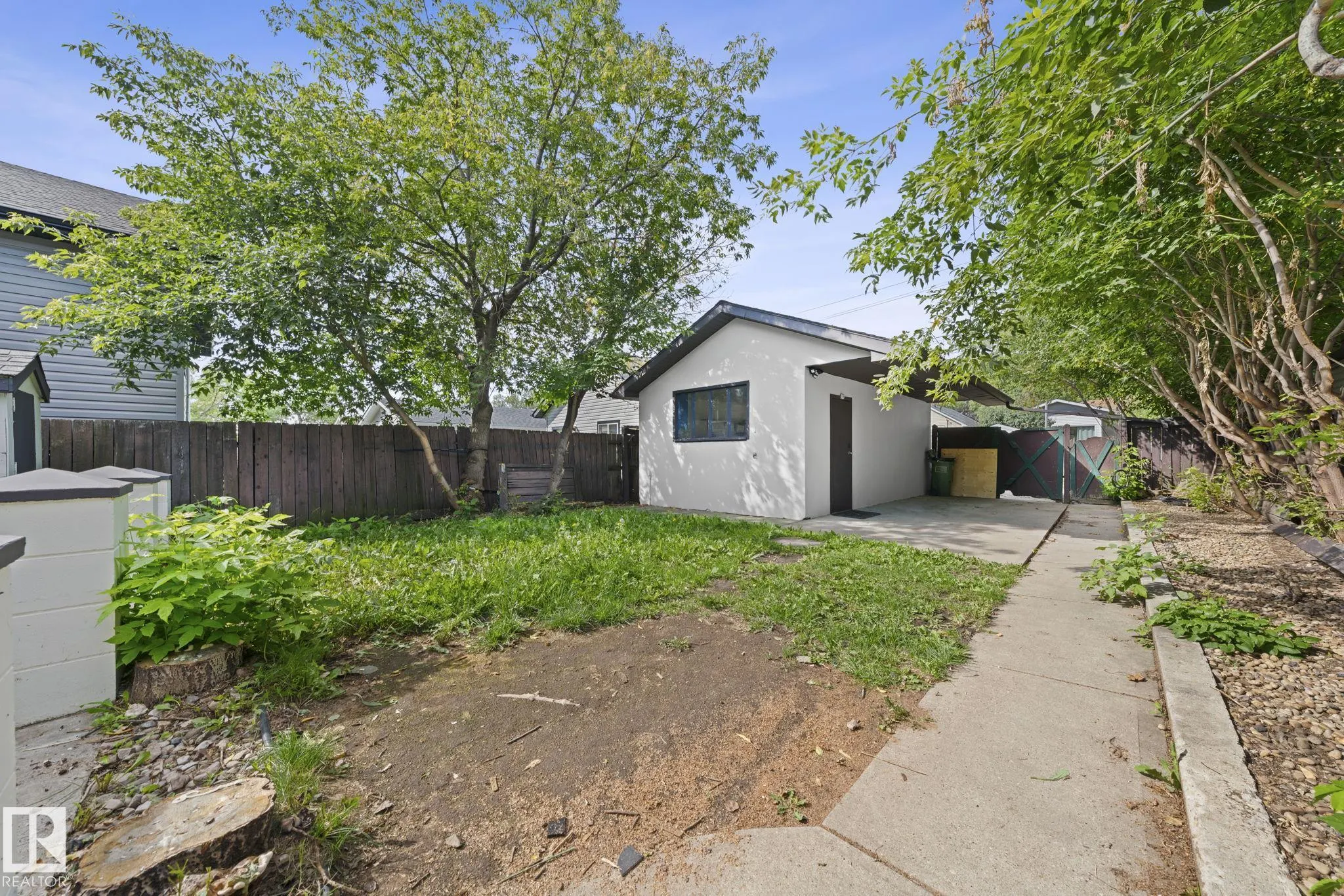 12822 70 Street