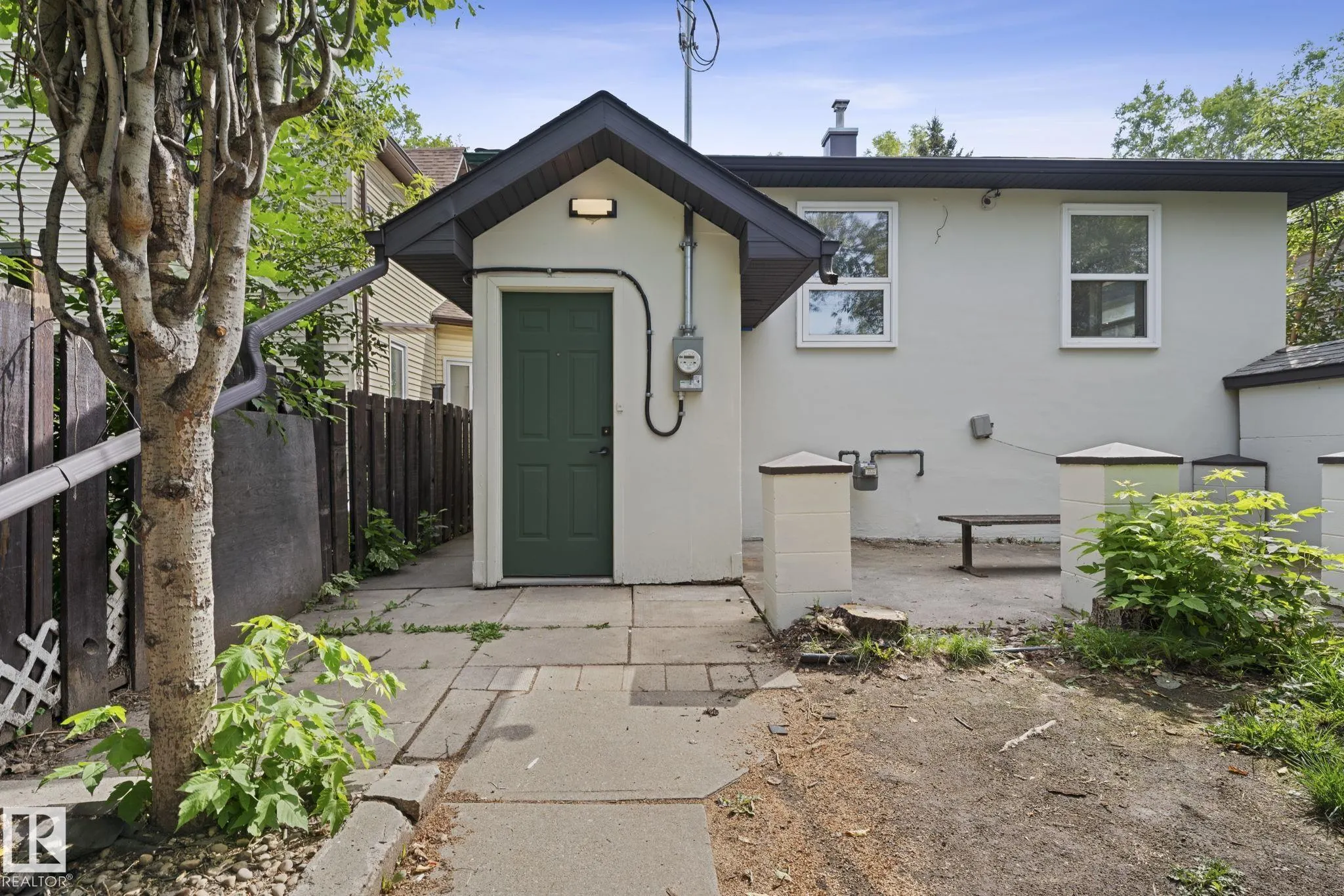 12822 70 Street