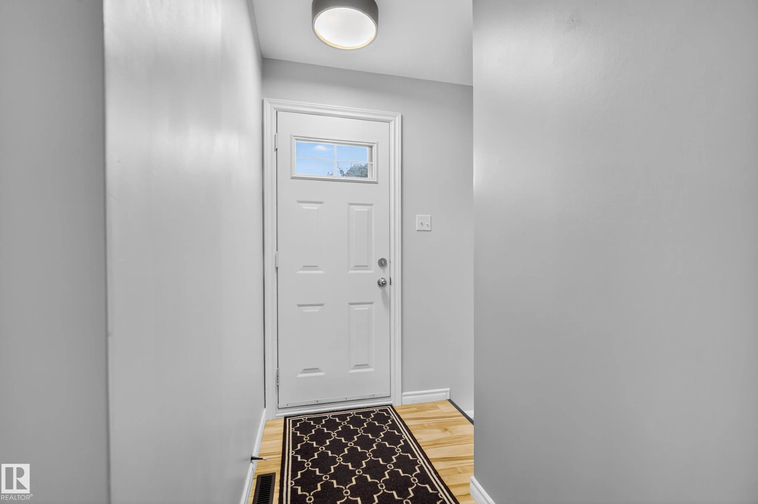 39 SALISBURY Avenue