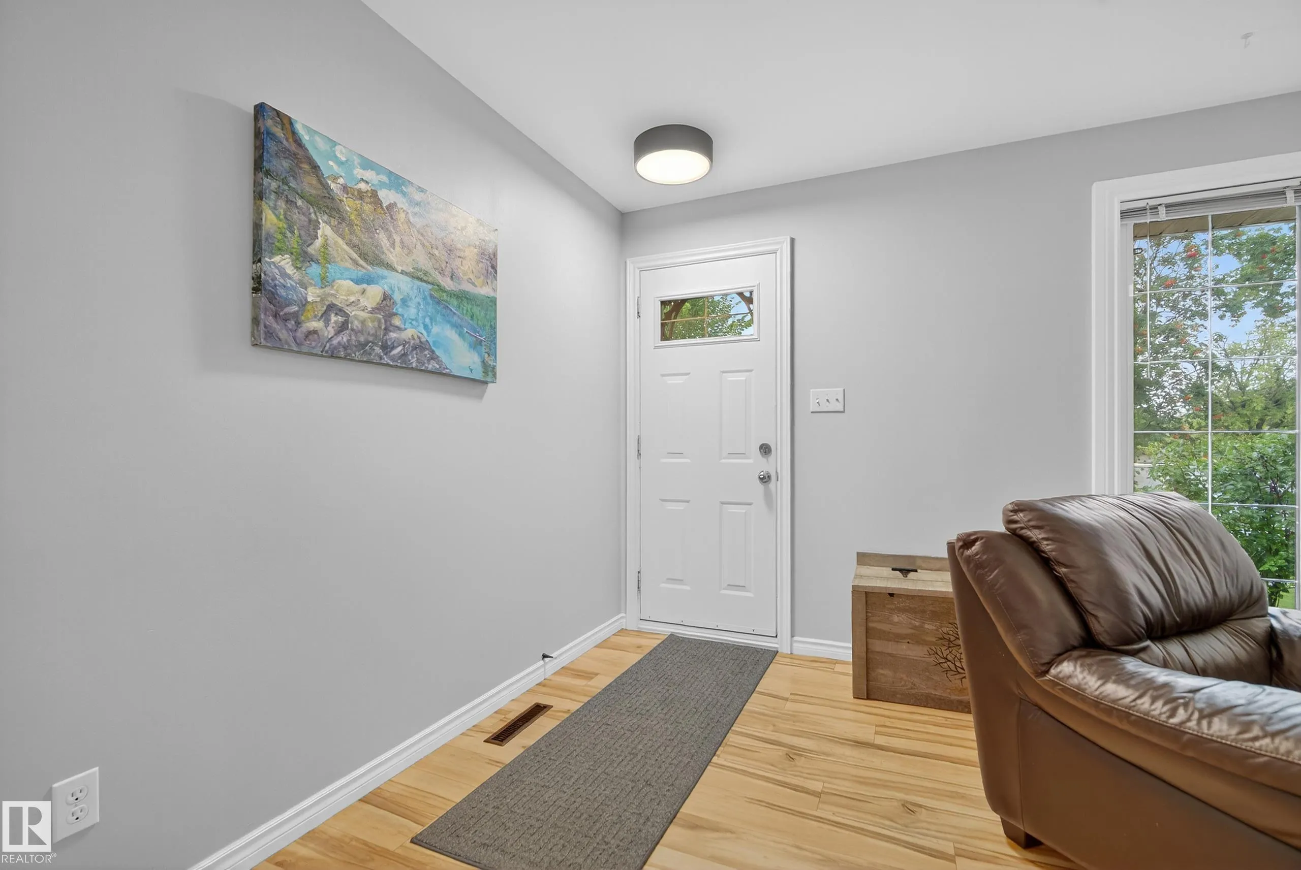 39 SALISBURY Avenue