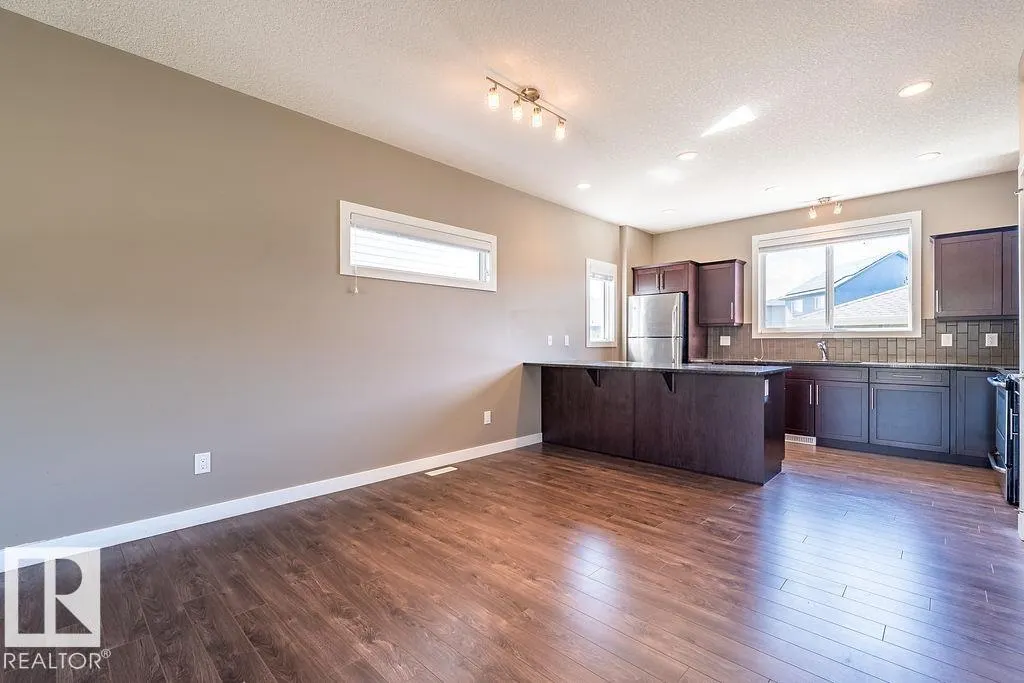 1080 WATT PROMENADE Promenade