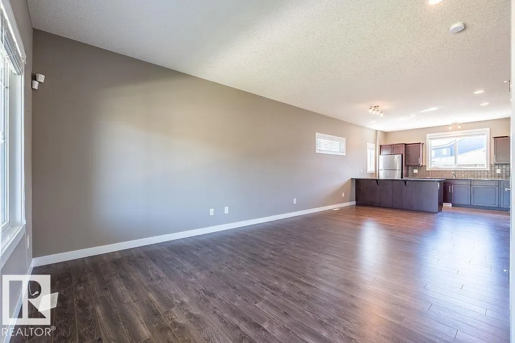 1080 WATT PROMENADE Promenade