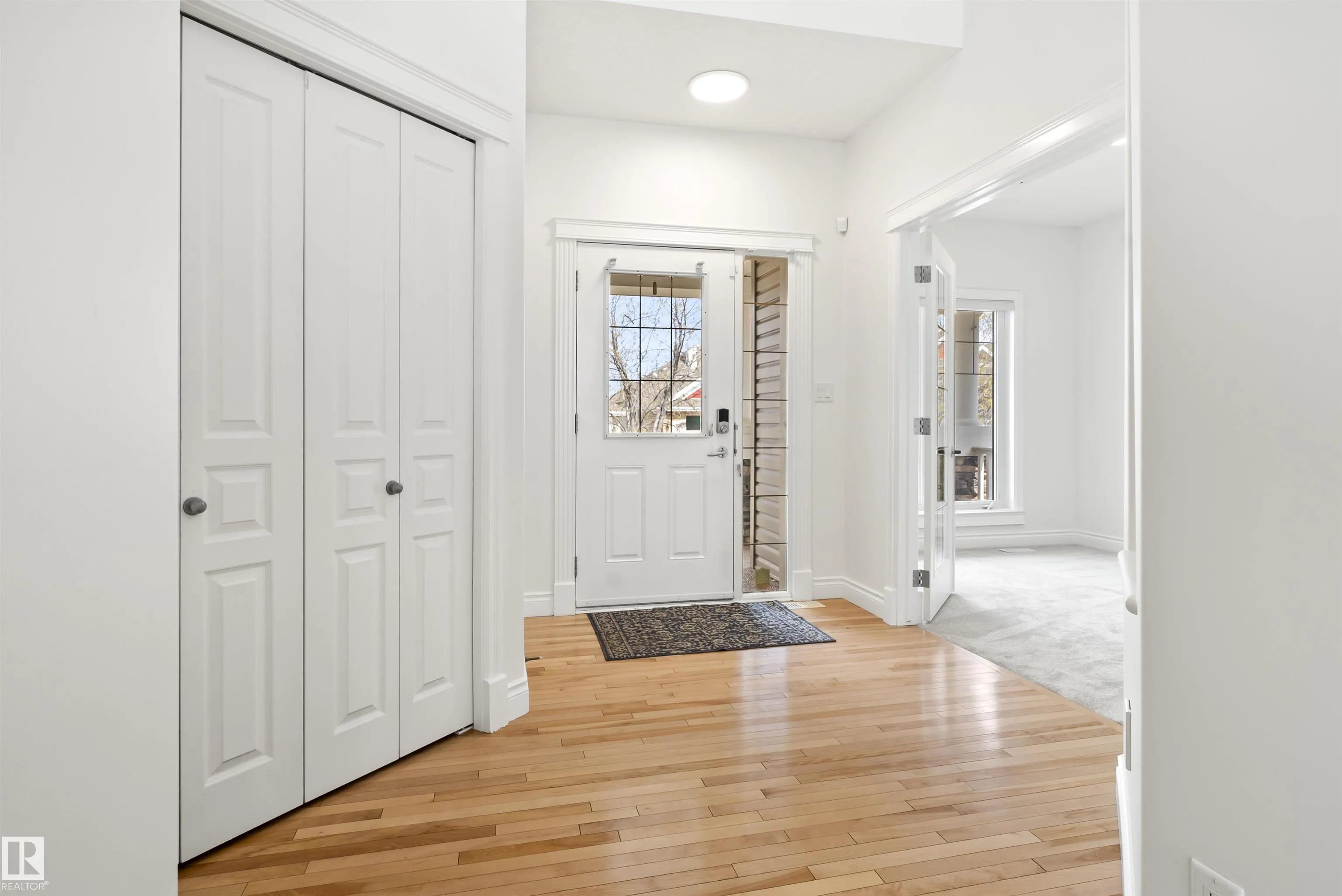 558 STEWART Crescent