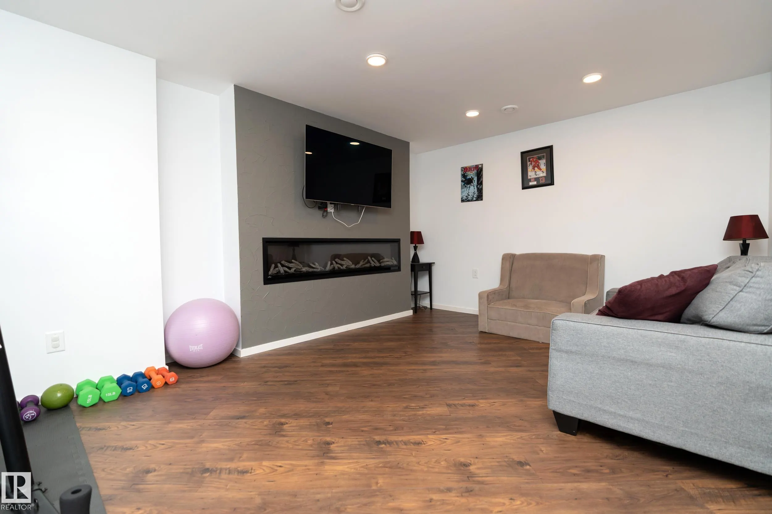 2604 PRICE Common
