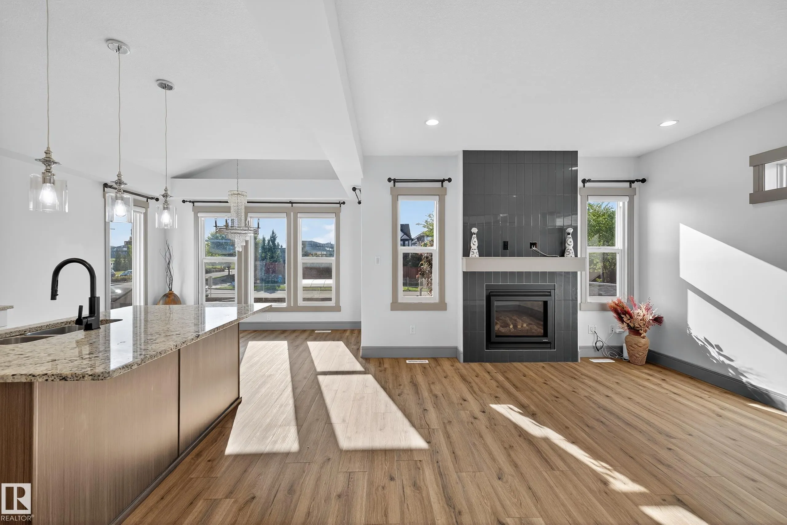 3608 PARKER Close