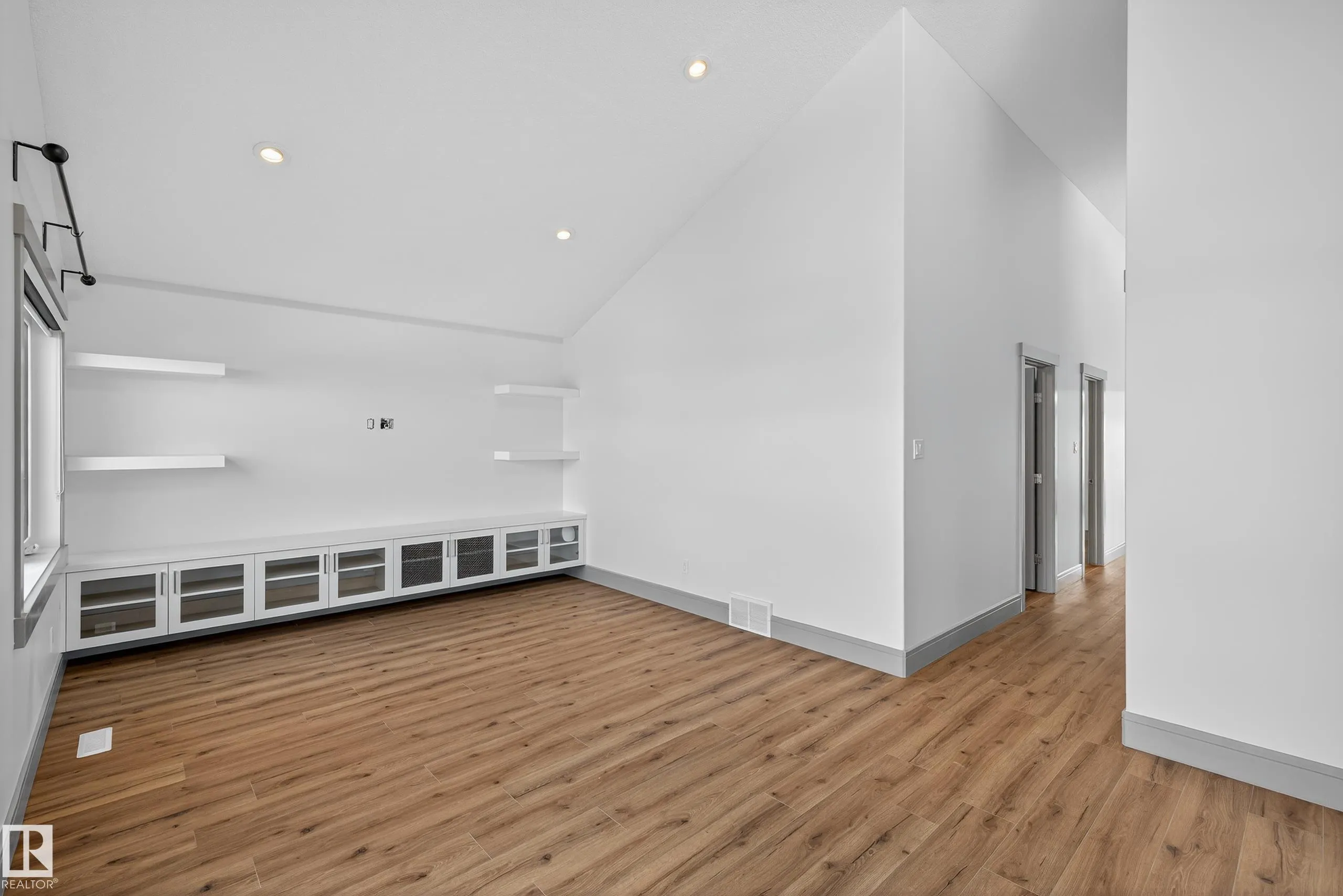 3608 PARKER Close