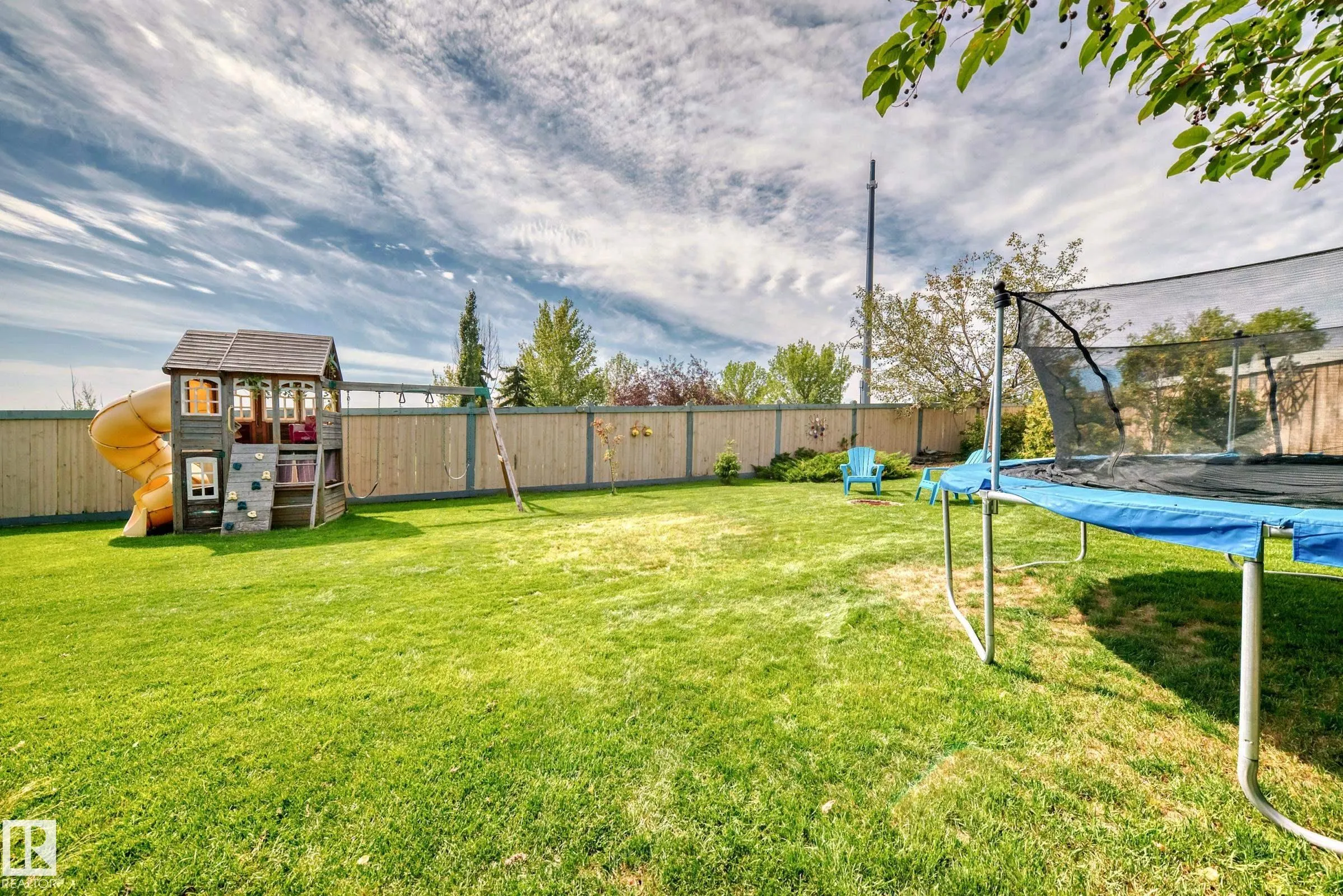 4931 152 Ave