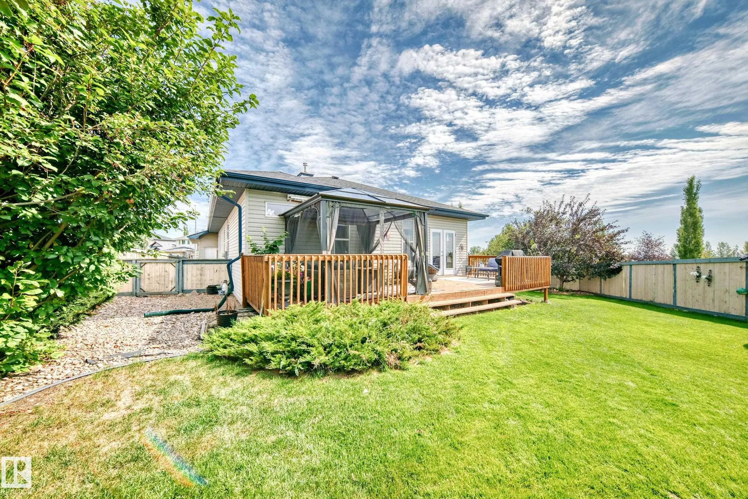 4931 152 Ave
