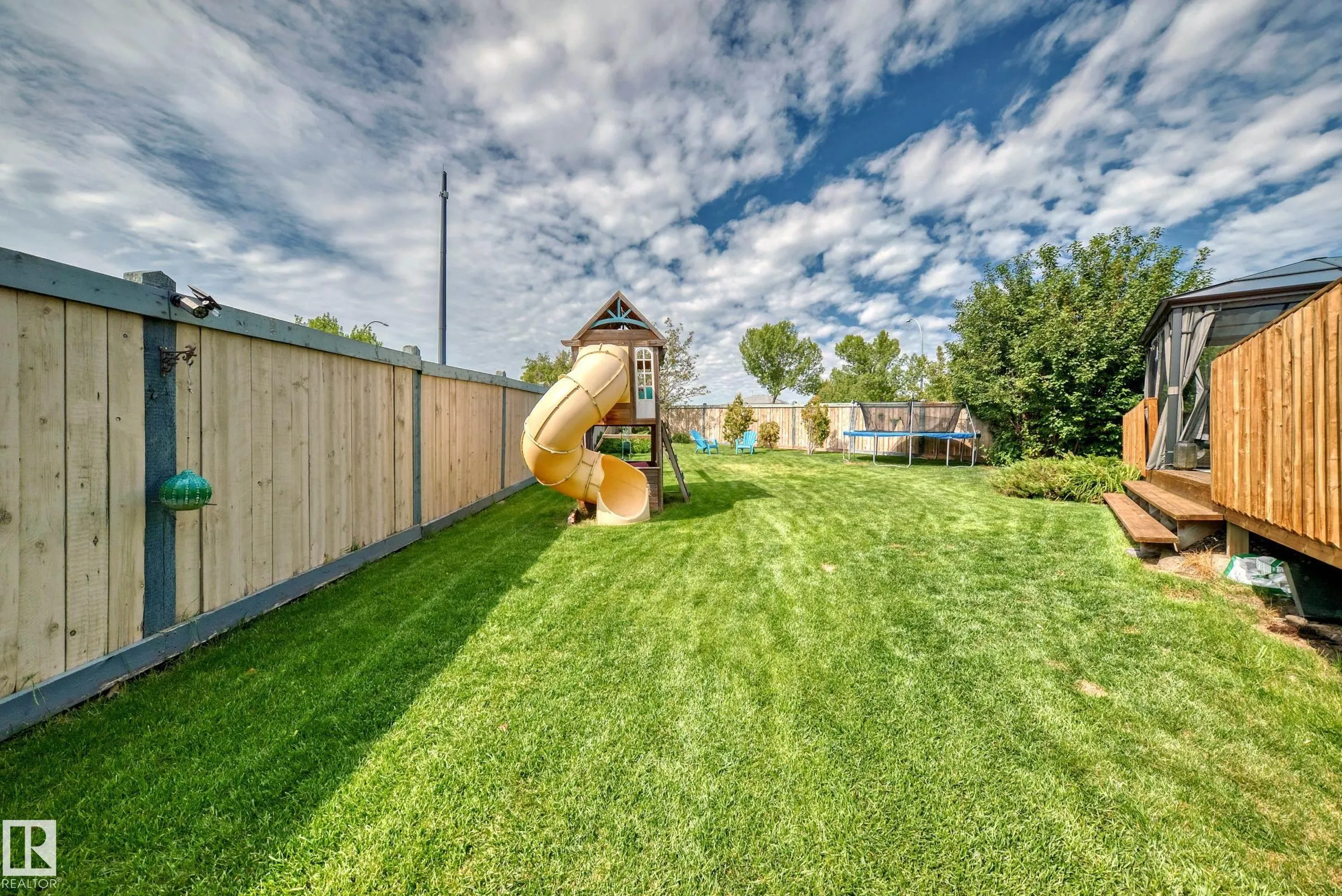 4931 152 Ave