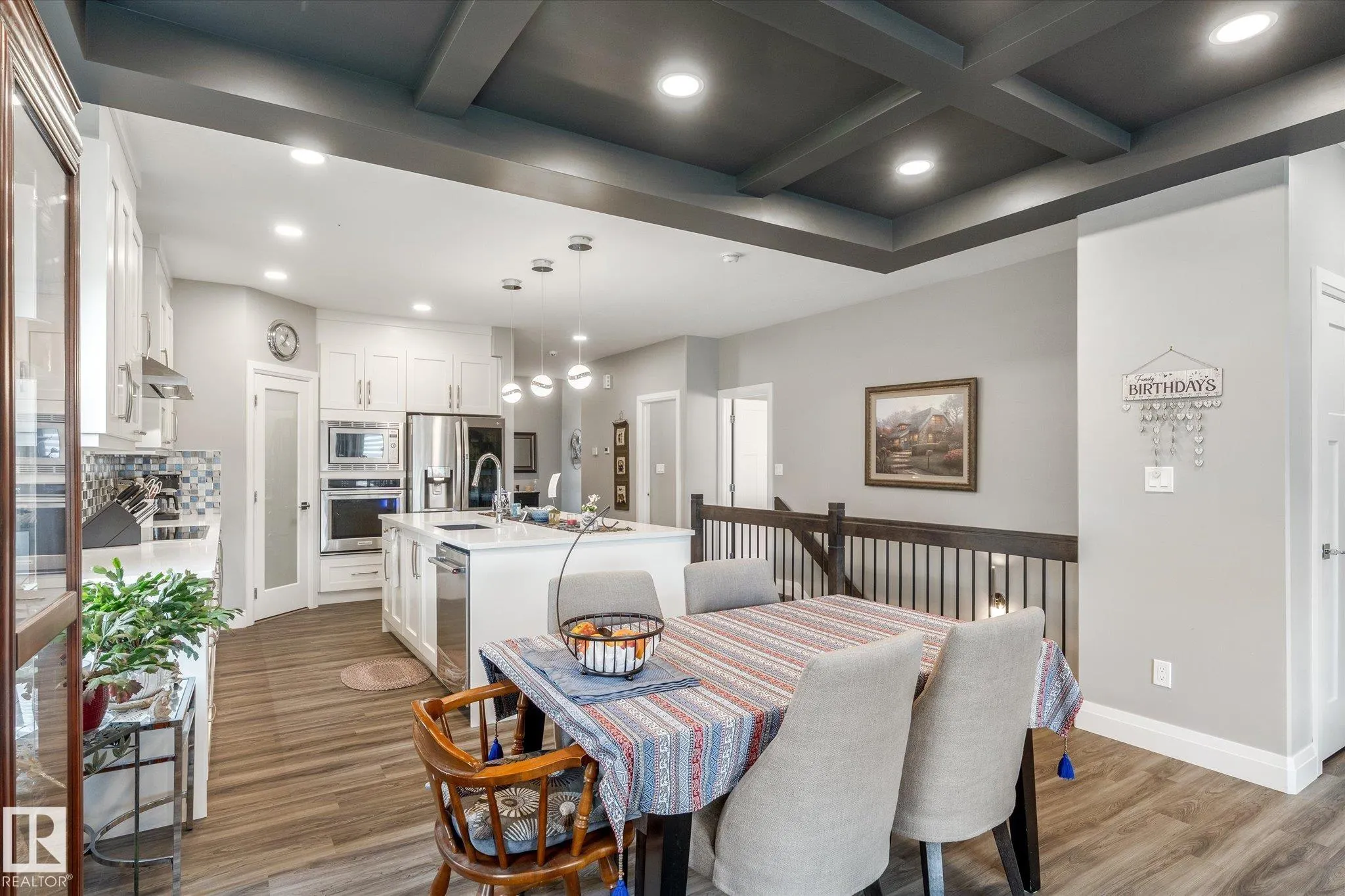 1381 ENRIGHT LANDING Landing