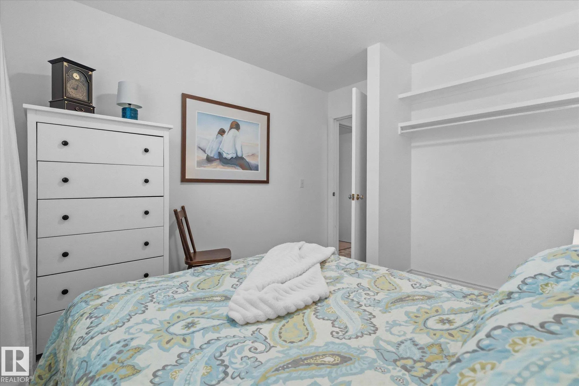 17 ELIZABETH Drive