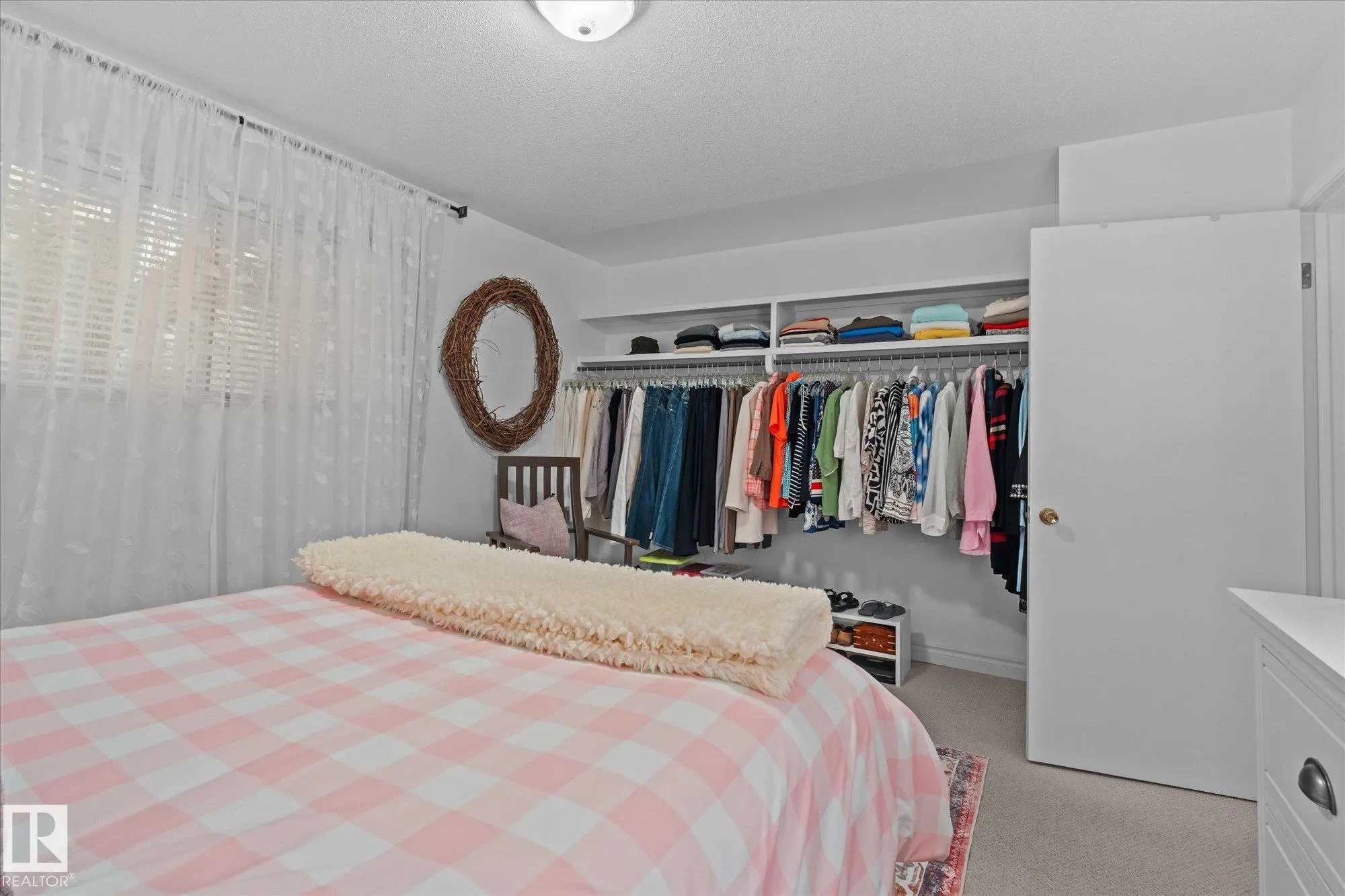 17 ELIZABETH Drive