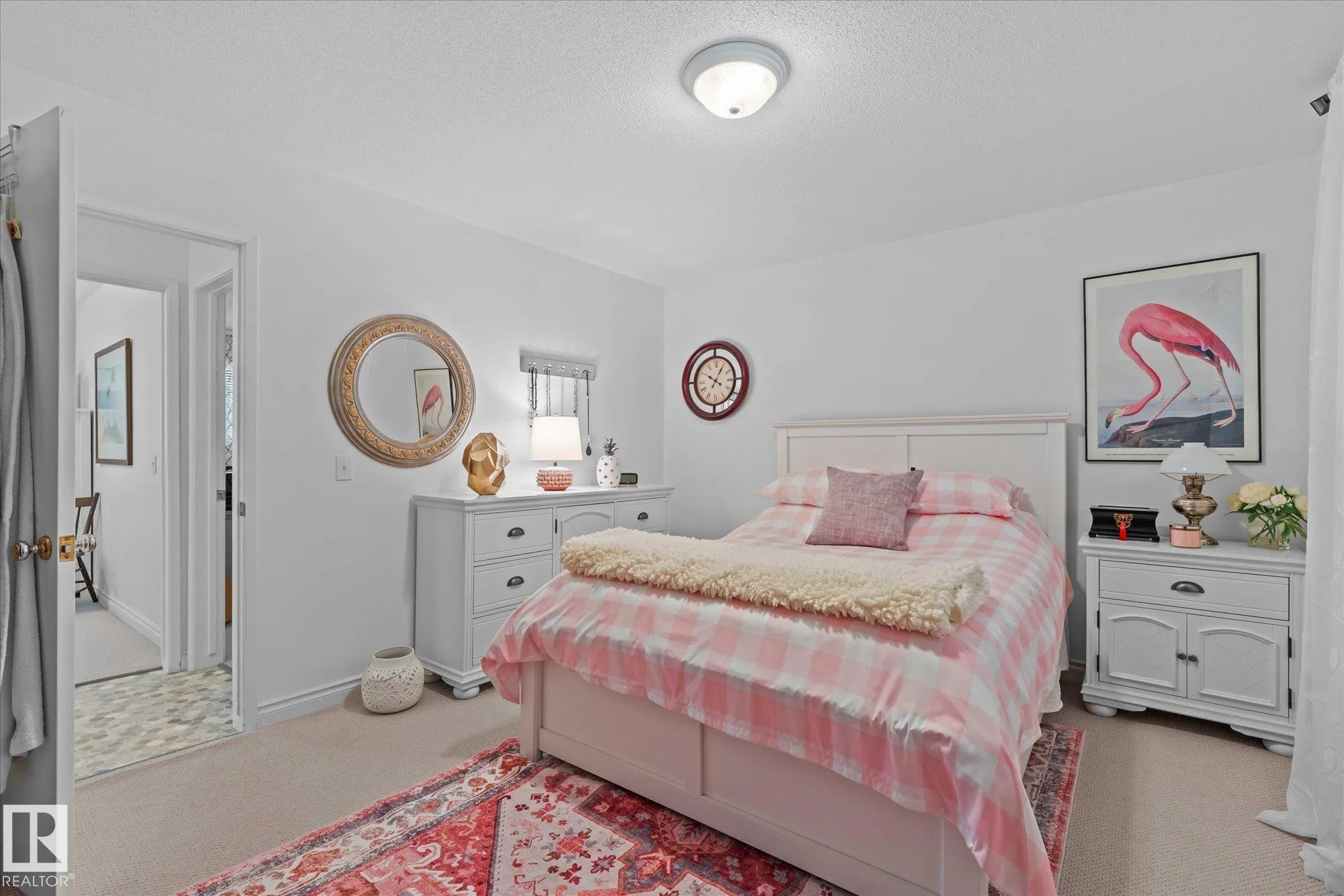 17 ELIZABETH Drive
