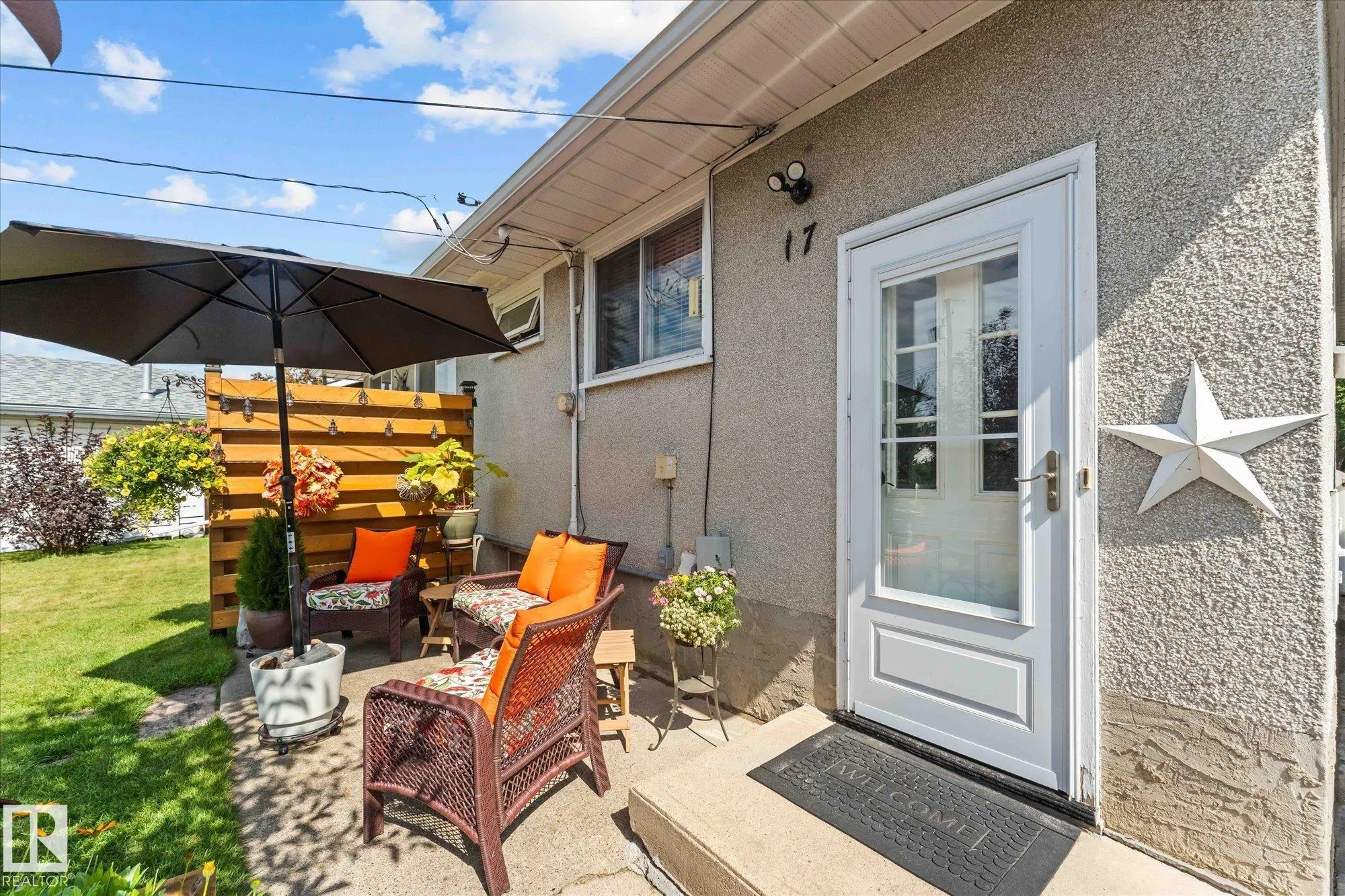 17 ELIZABETH Drive