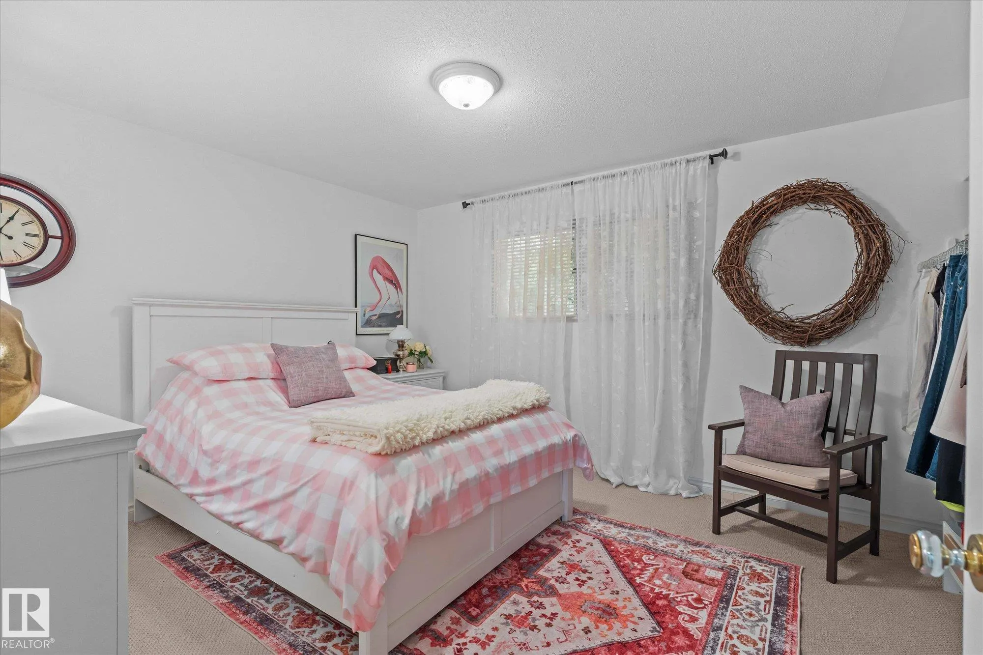 17 ELIZABETH Drive