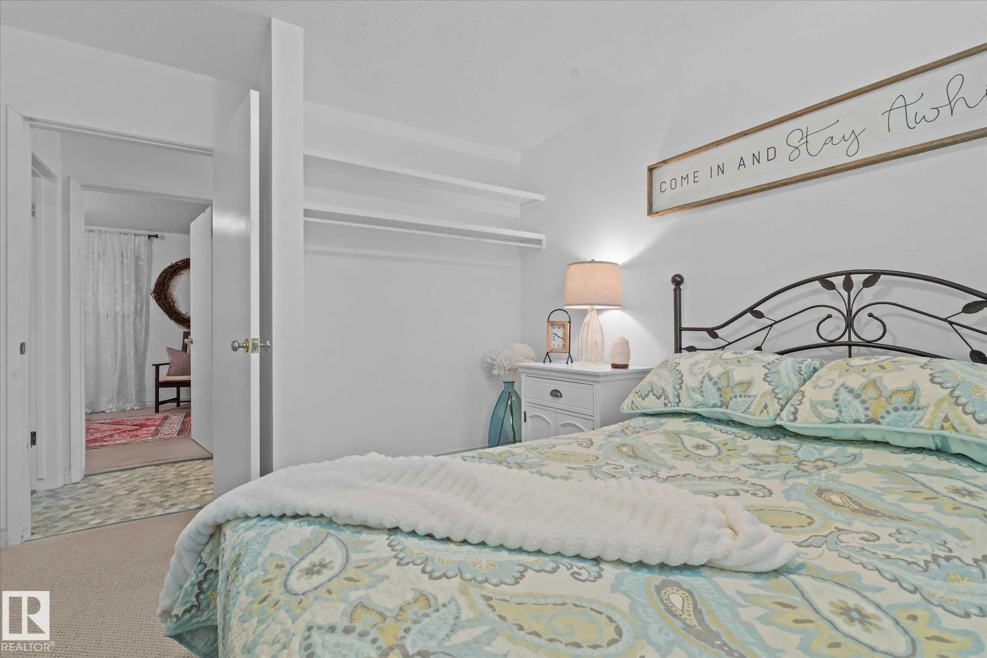17 ELIZABETH Drive