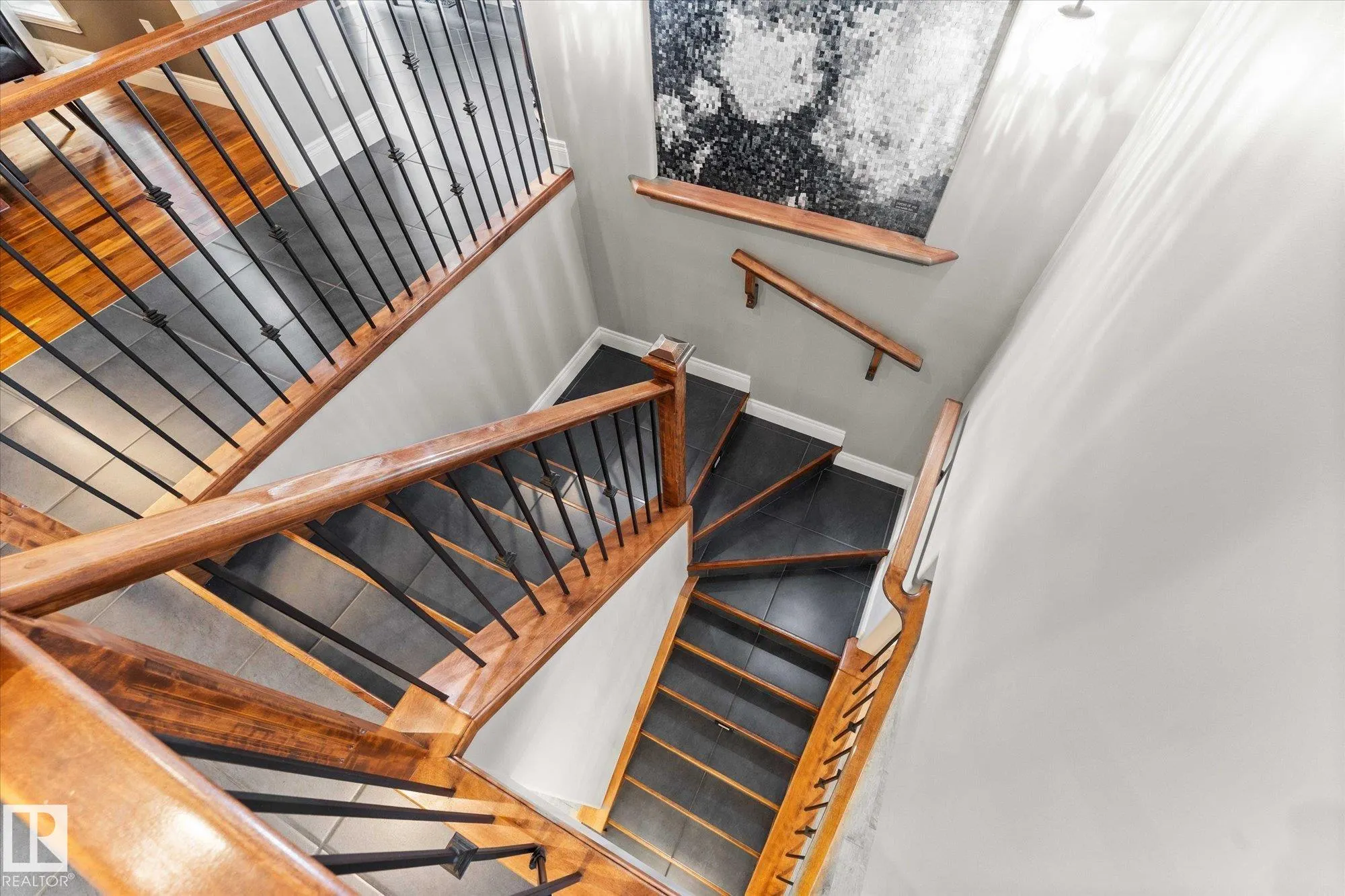 20 HAWKSTONE Landing