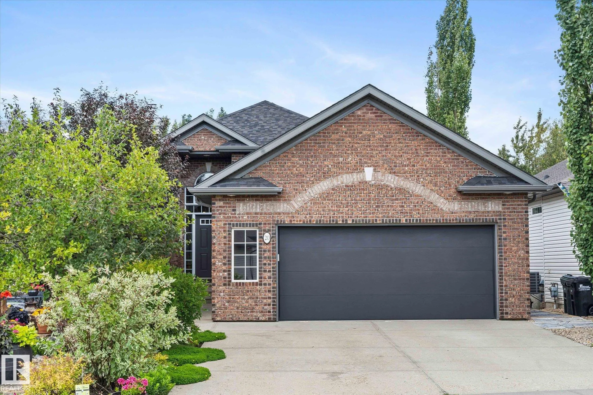20 HAWKSTONE Landing